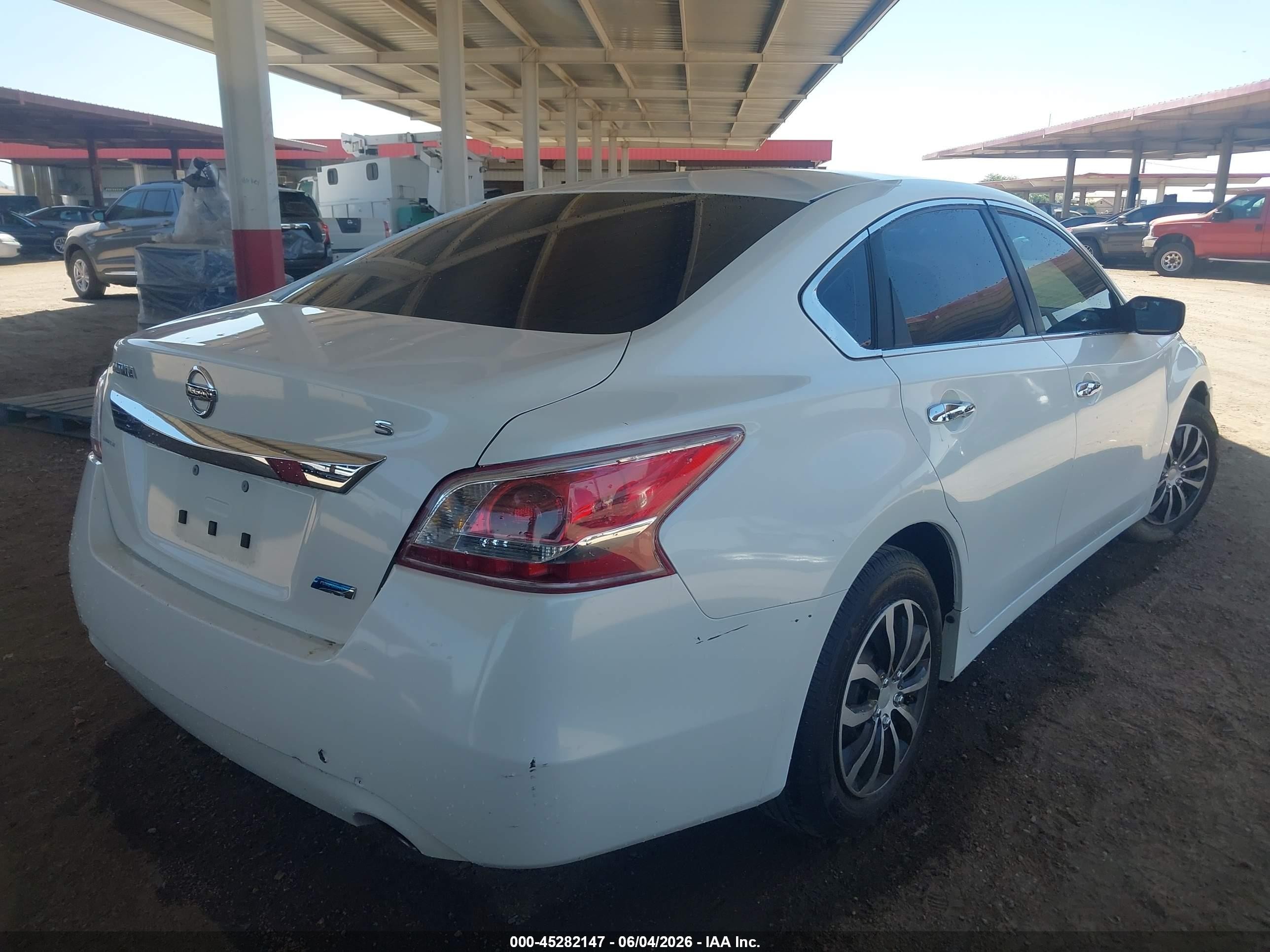 2013 Nissan Altima 2.5 S White vin: 1N4AL3AP4DC109001