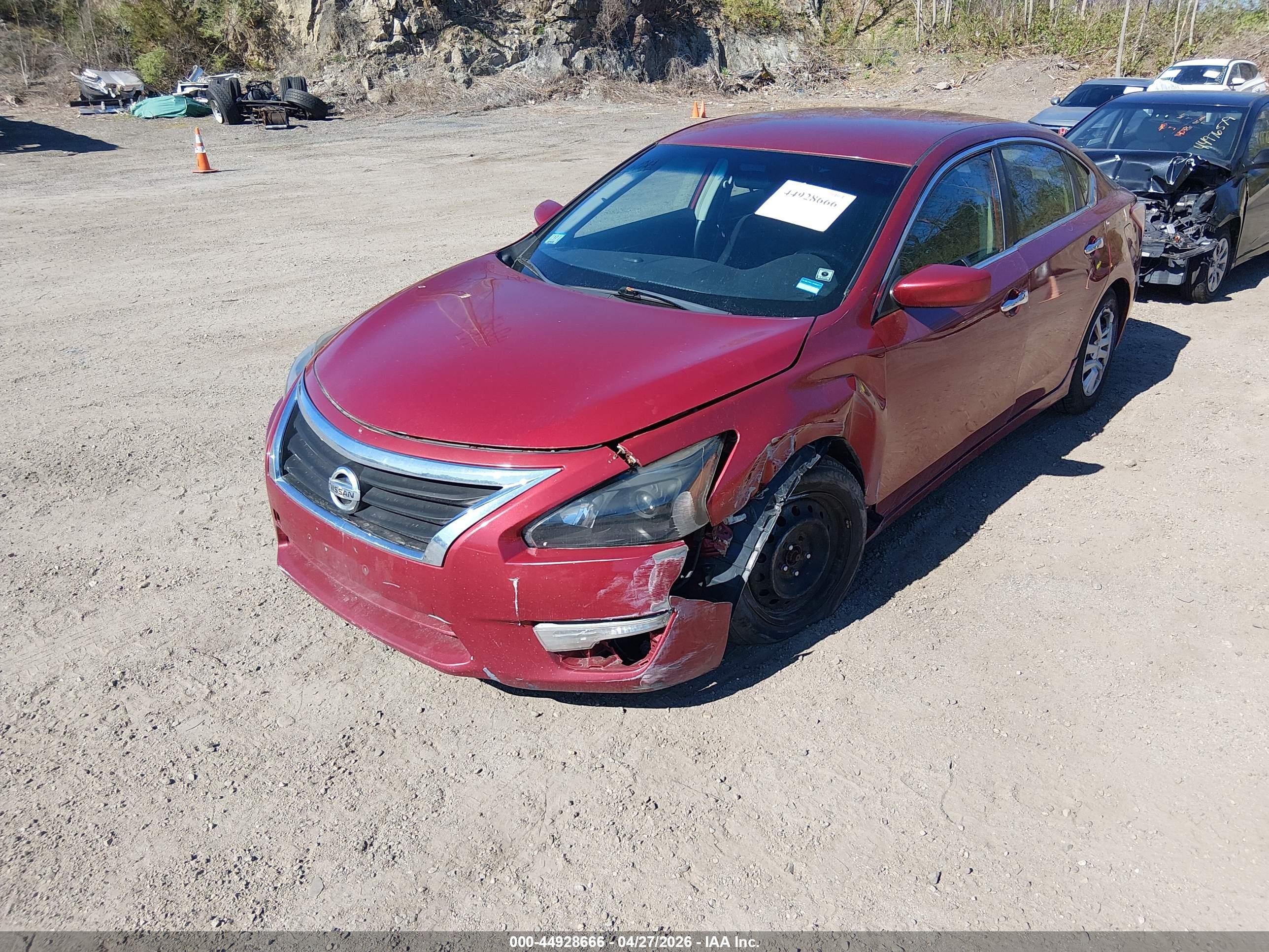 2013 Nissan Altima 2.5 S Красный vin: 1N4AL3AP4DC116806