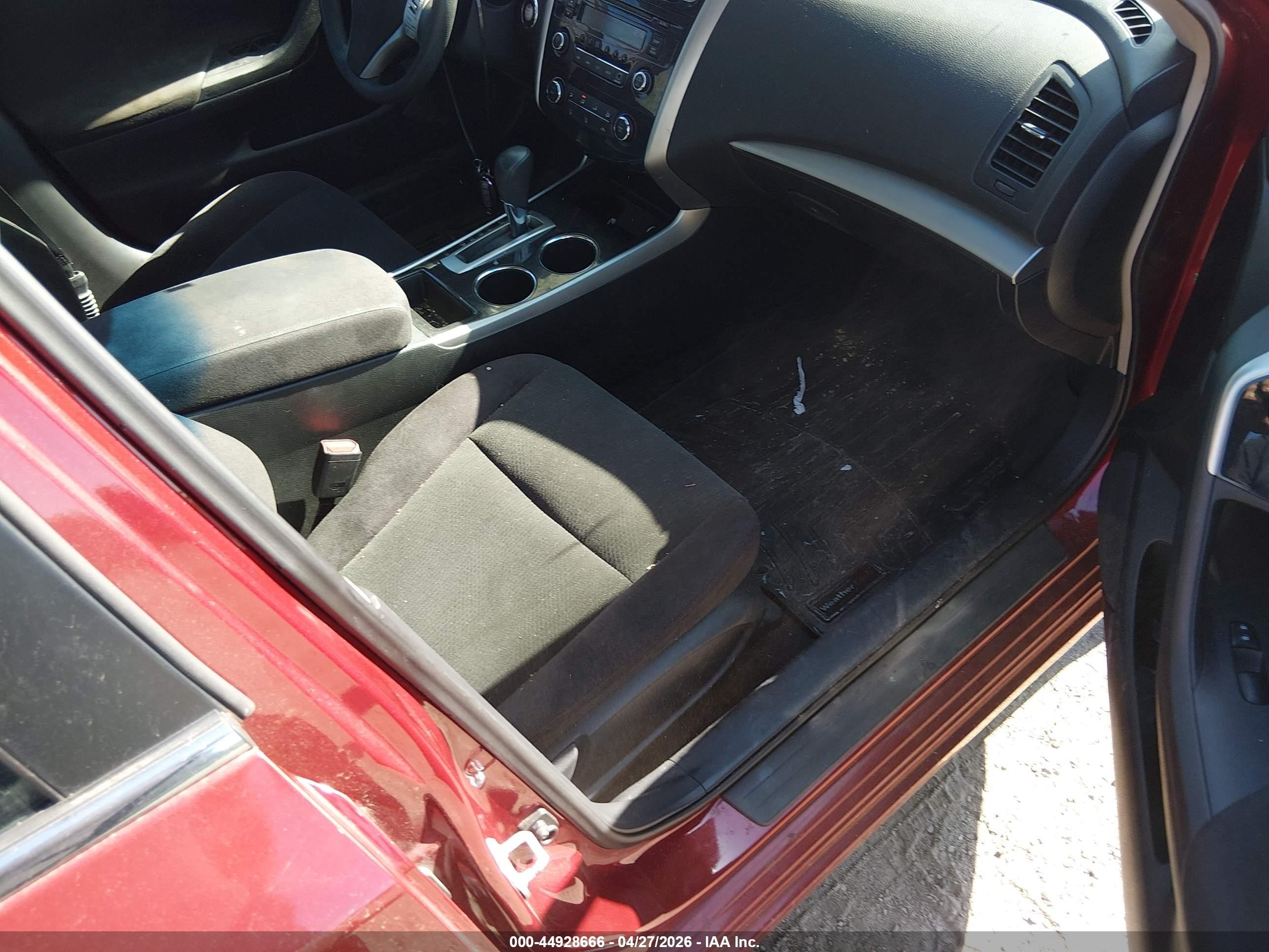 2013 Nissan Altima 2.5 S Красный vin: 1N4AL3AP4DC116806