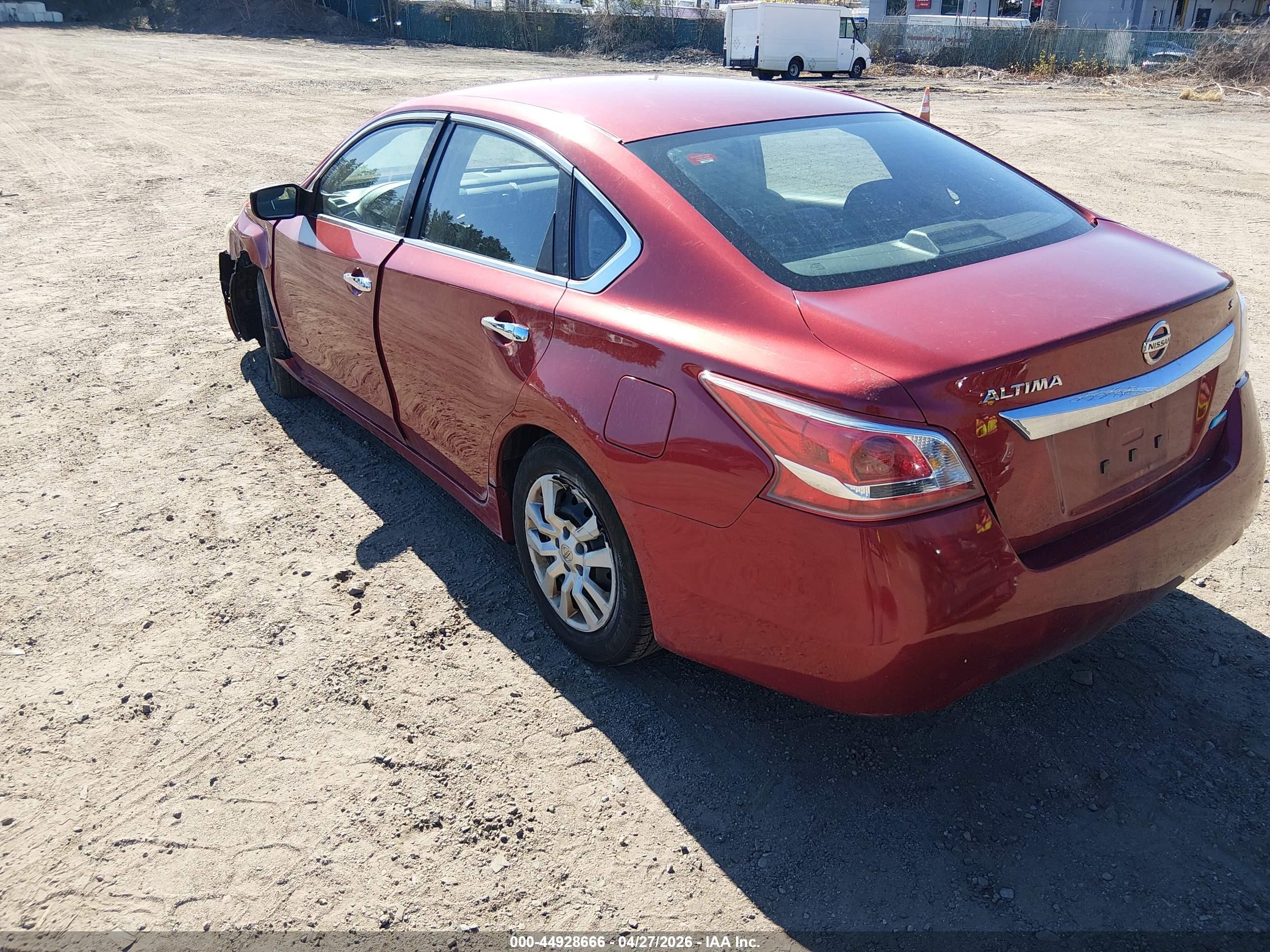 2013 Nissan Altima 2.5 S Красный vin: 1N4AL3AP4DC116806
