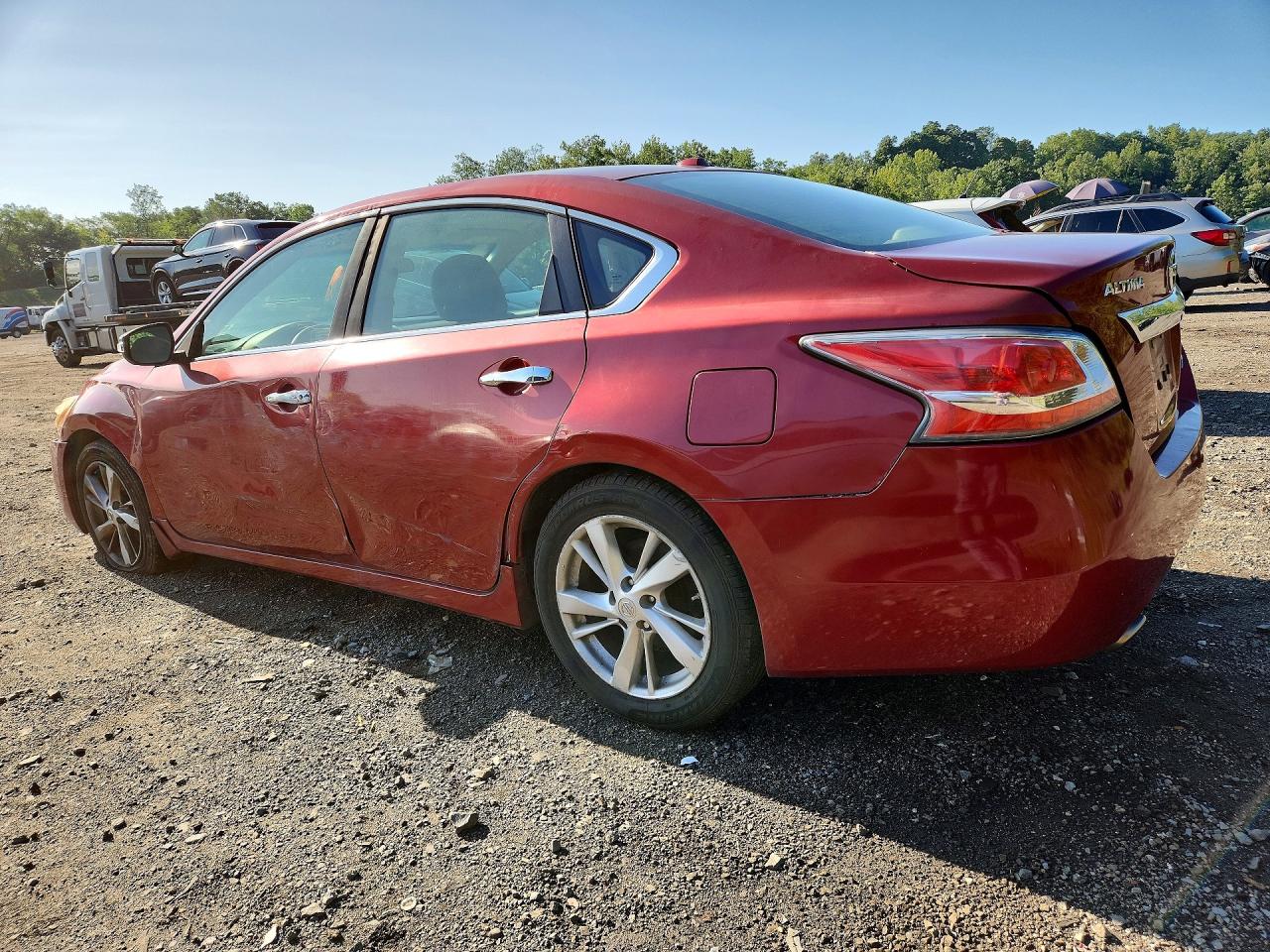 2013 Nissan Altima 2.5 Red vin: 1N4AL3AP4DC143844