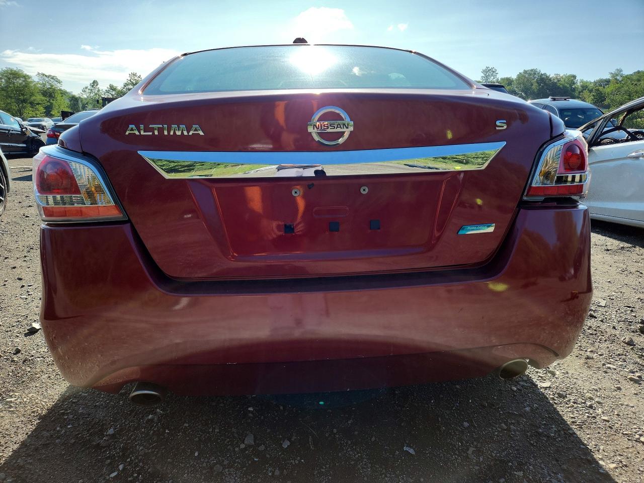 2013 Nissan Altima 2.5 Red vin: 1N4AL3AP4DC143844