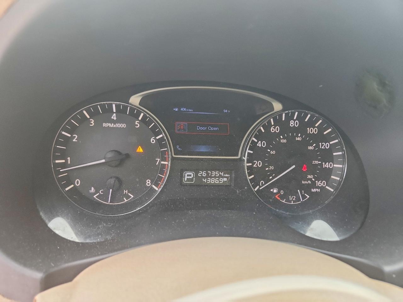 2013 Nissan Altima 2.5 Red vin: 1N4AL3AP4DC151460