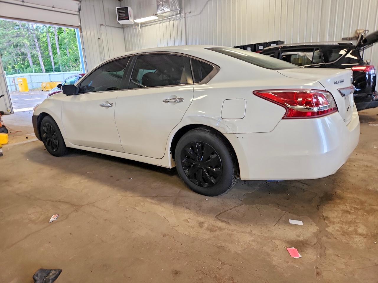 2013 Nissan Altima 2.5 Белый vin: 1N4AL3AP4DC154875