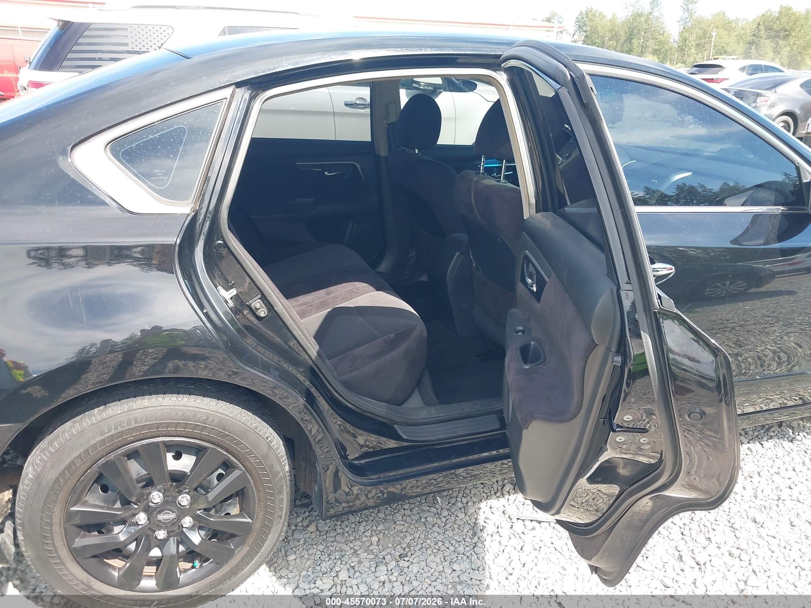 2013 Nissan Altima 2.5 S Черный vin: 1N4AL3AP4DC162216
