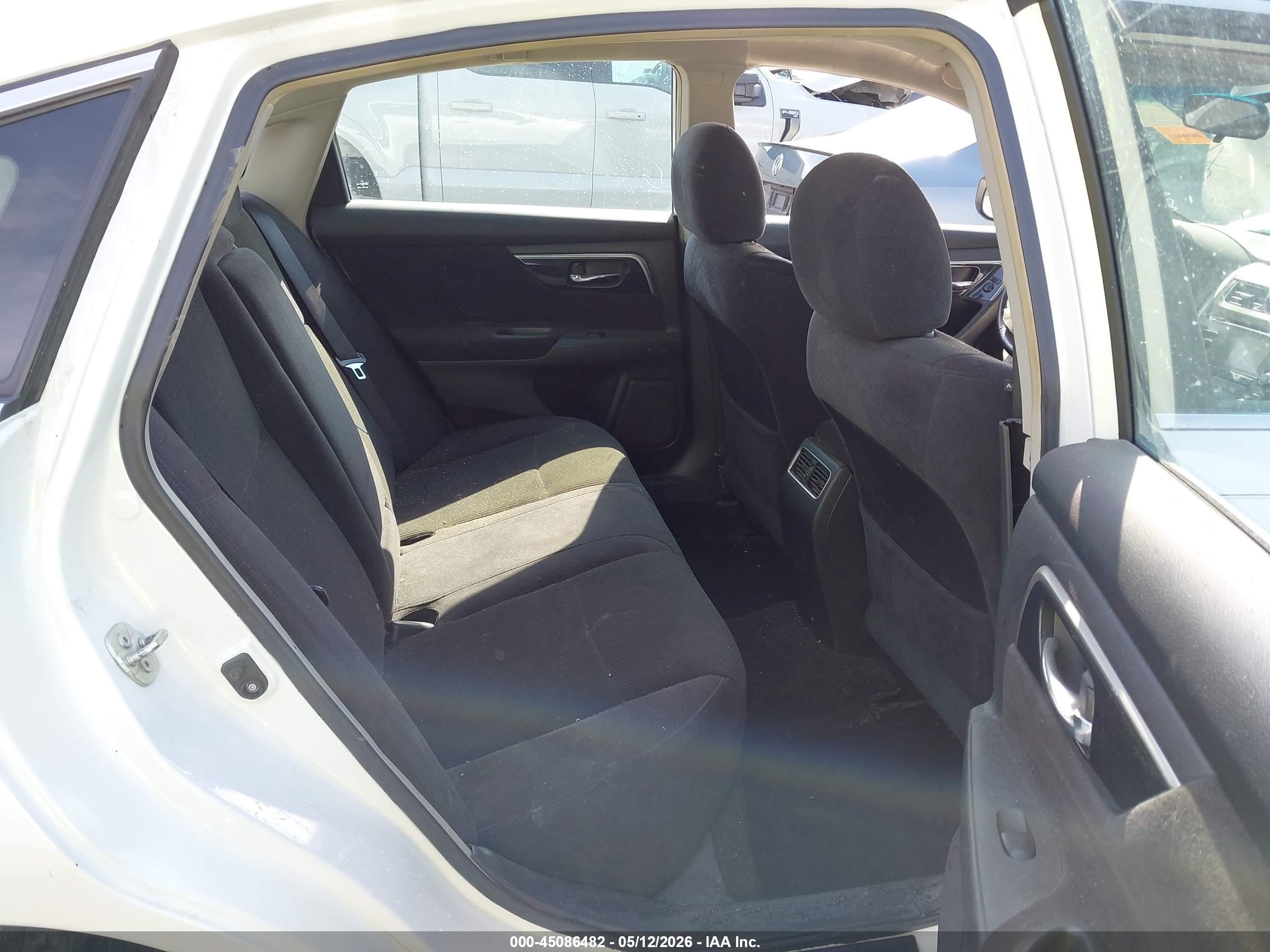 2013 Nissan Altima 2.5 Sv White vin: 1N4AL3AP4DC183583