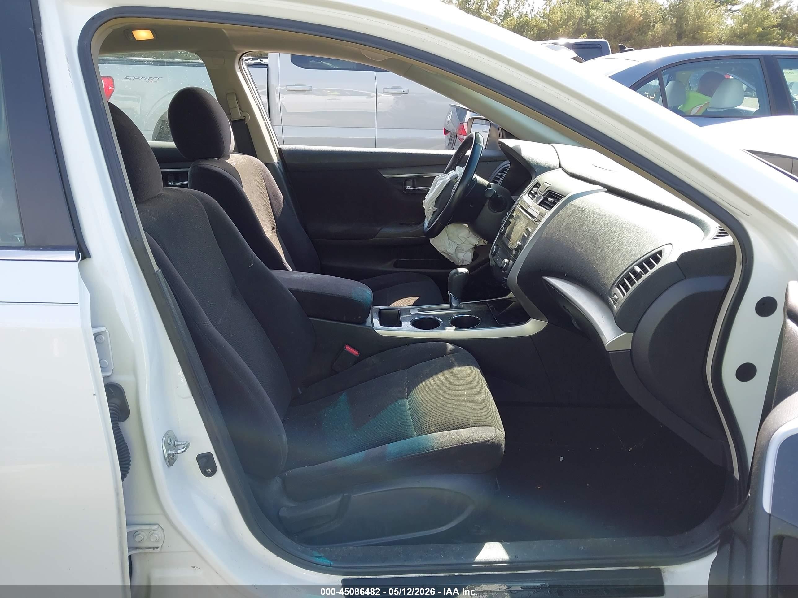 2013 Nissan Altima 2.5 Sv White vin: 1N4AL3AP4DC183583