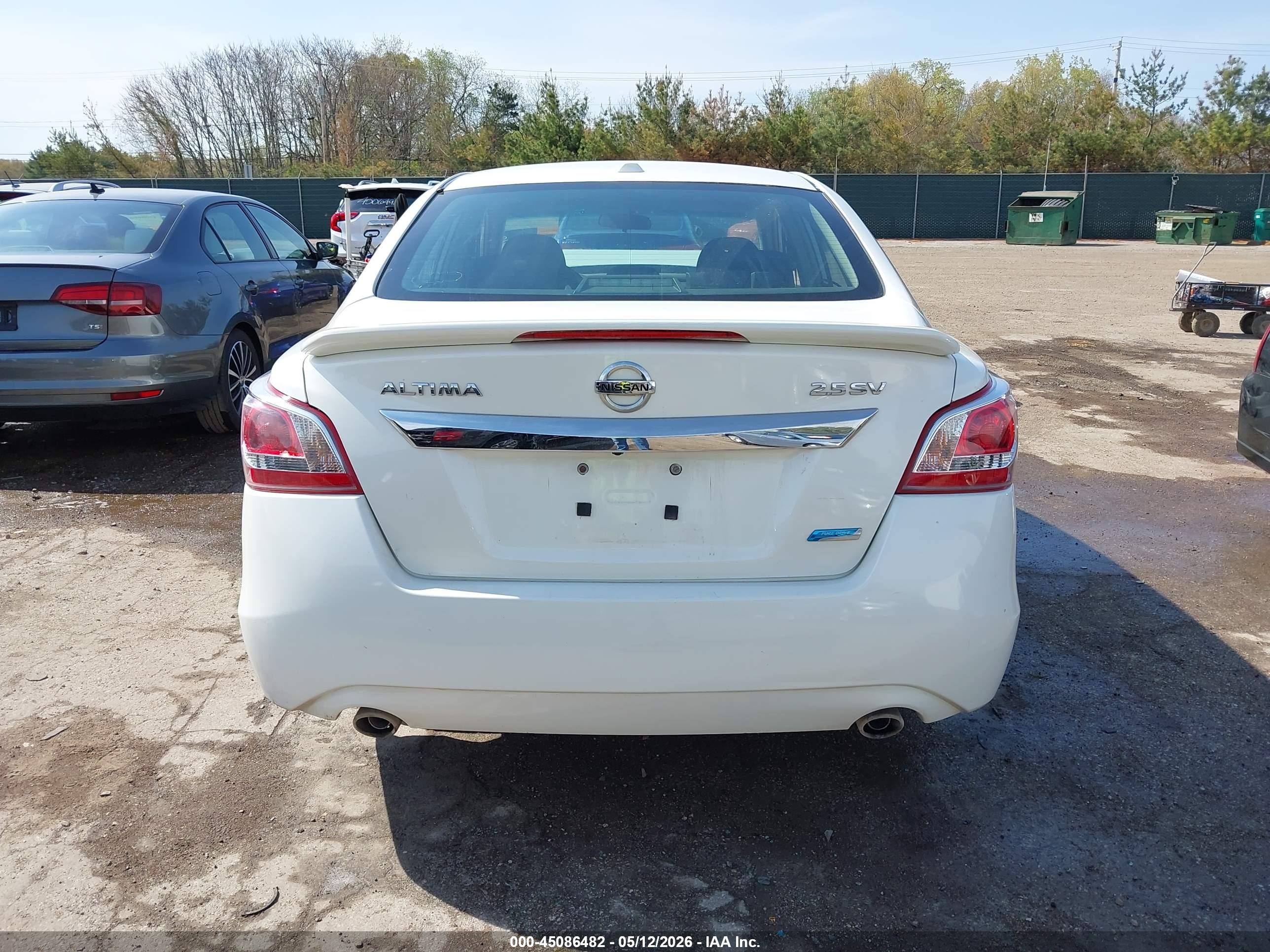 2013 Nissan Altima 2.5 Sv White vin: 1N4AL3AP4DC183583