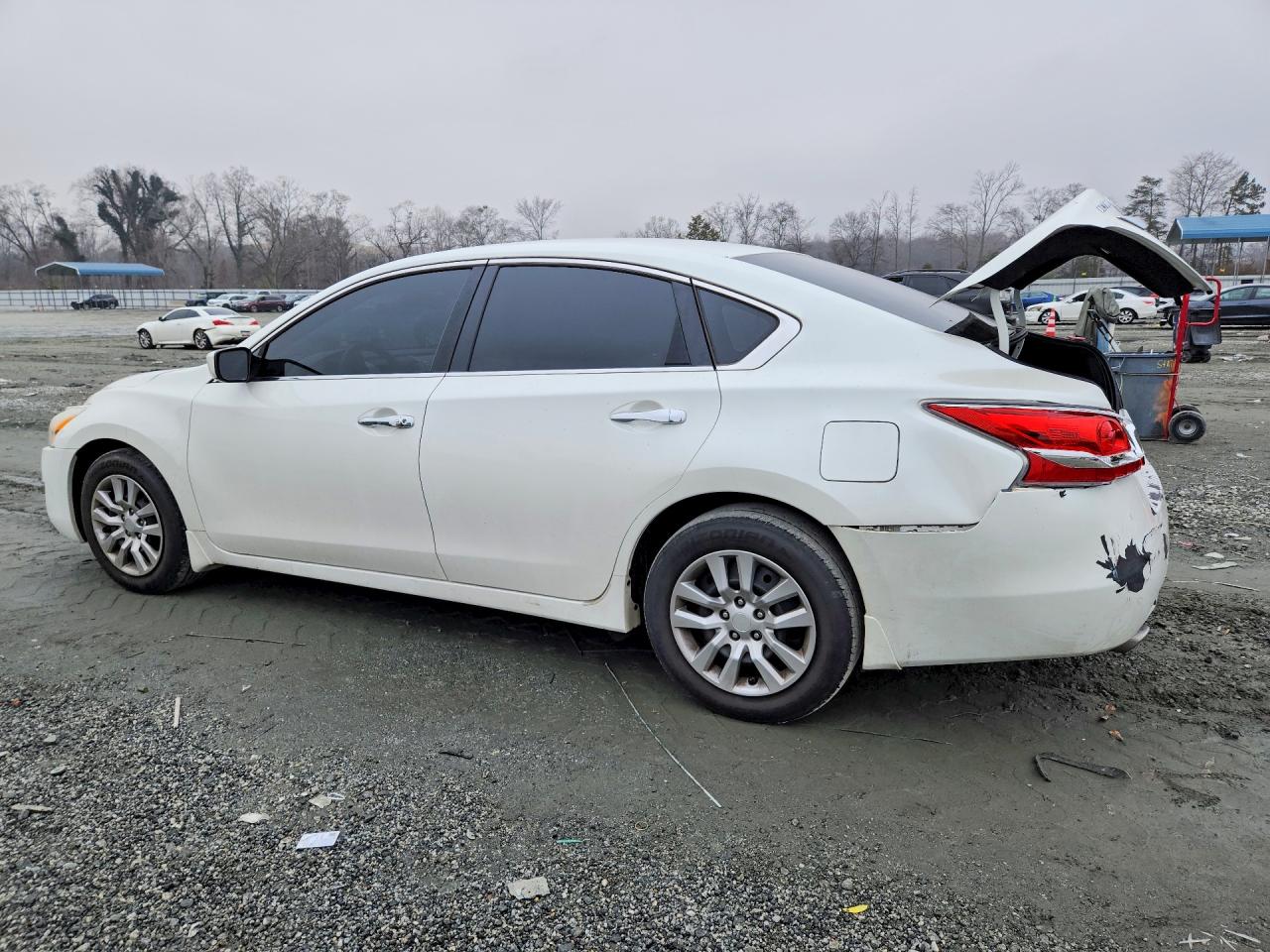 2013 Nissan Altima 2.5 White vin: 1N4AL3AP4DC245371