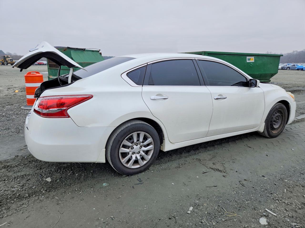 2013 Nissan Altima 2.5 White vin: 1N4AL3AP4DC245371