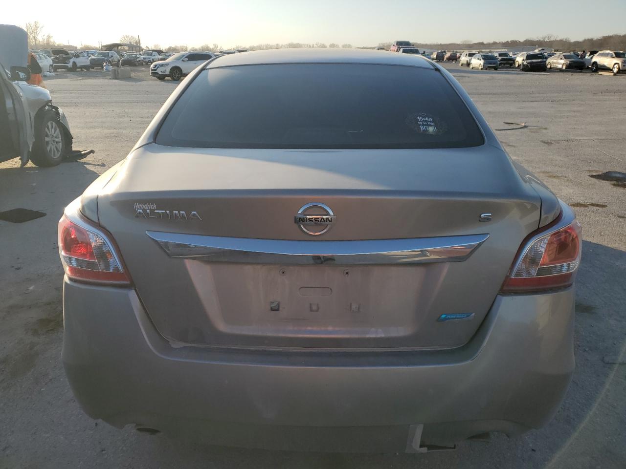 2013 Nissan Altima 2.5 Gold vin: 1N4AL3AP4DC250179