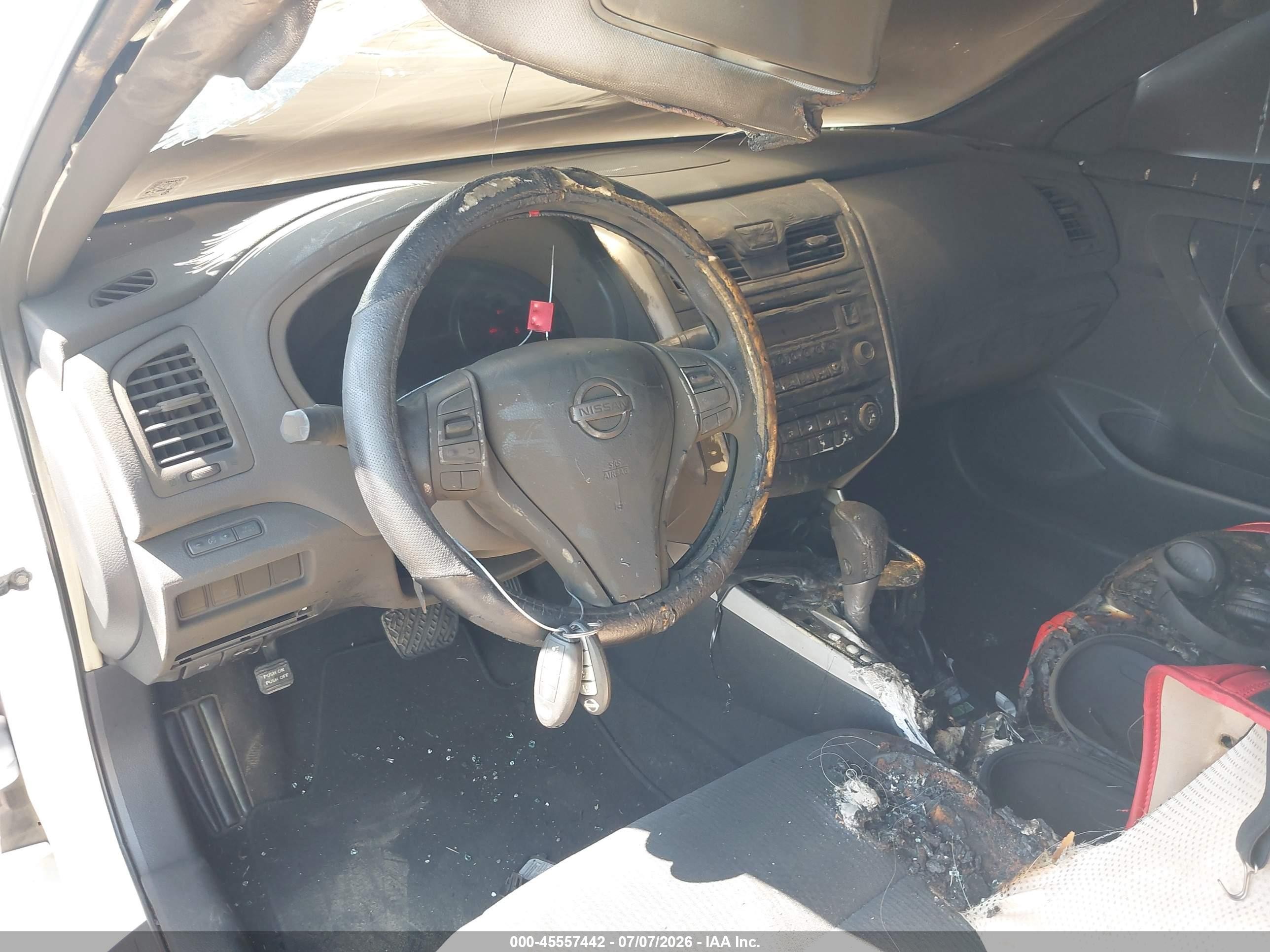 2013 Nissan Altima 2.5 S White vin: 1N4AL3AP4DC257083