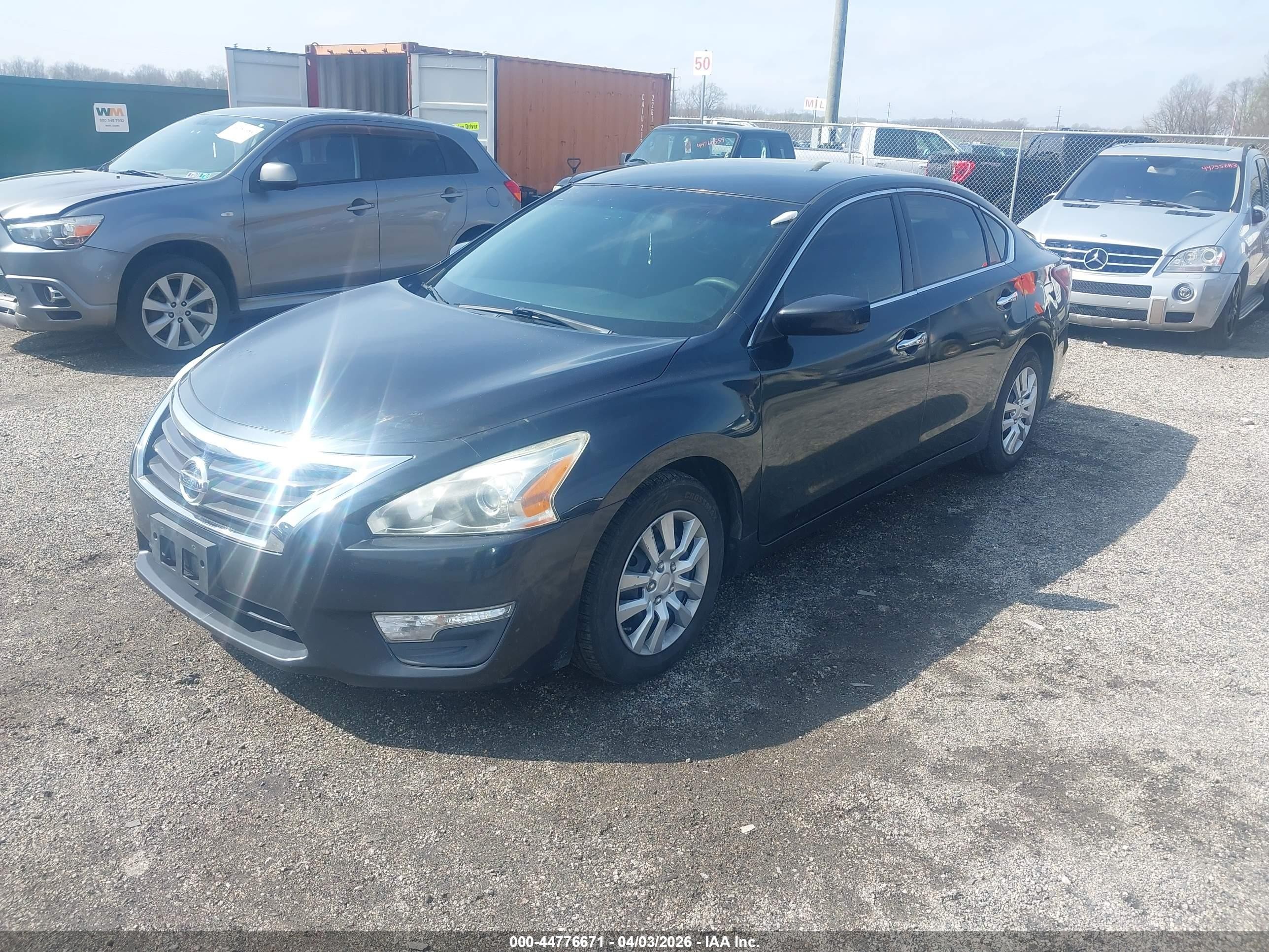 2013 Nissan Altima 2.5 S Black vin: 1N4AL3AP4DC264521