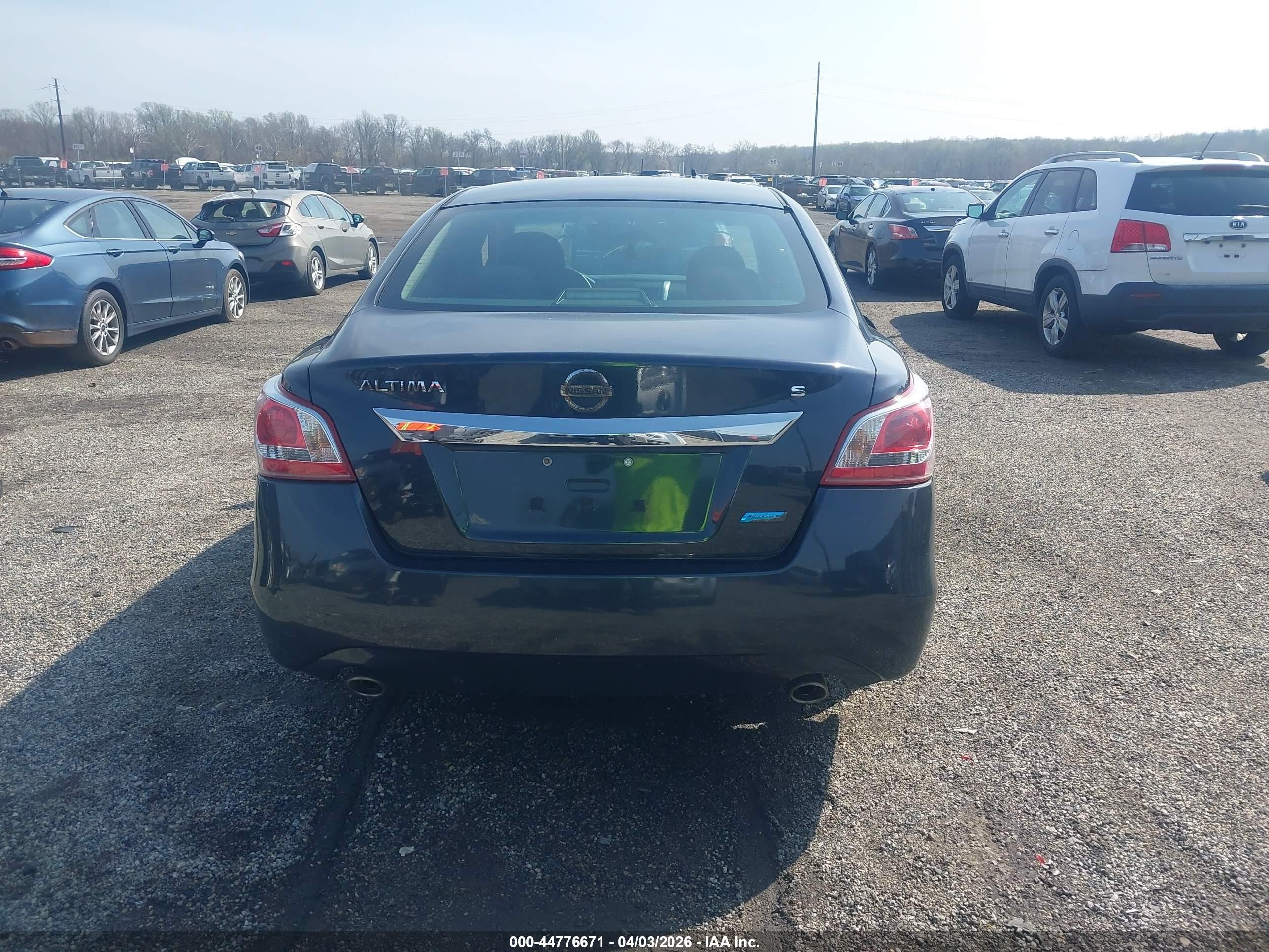 2013 Nissan Altima 2.5 S Black vin: 1N4AL3AP4DC264521