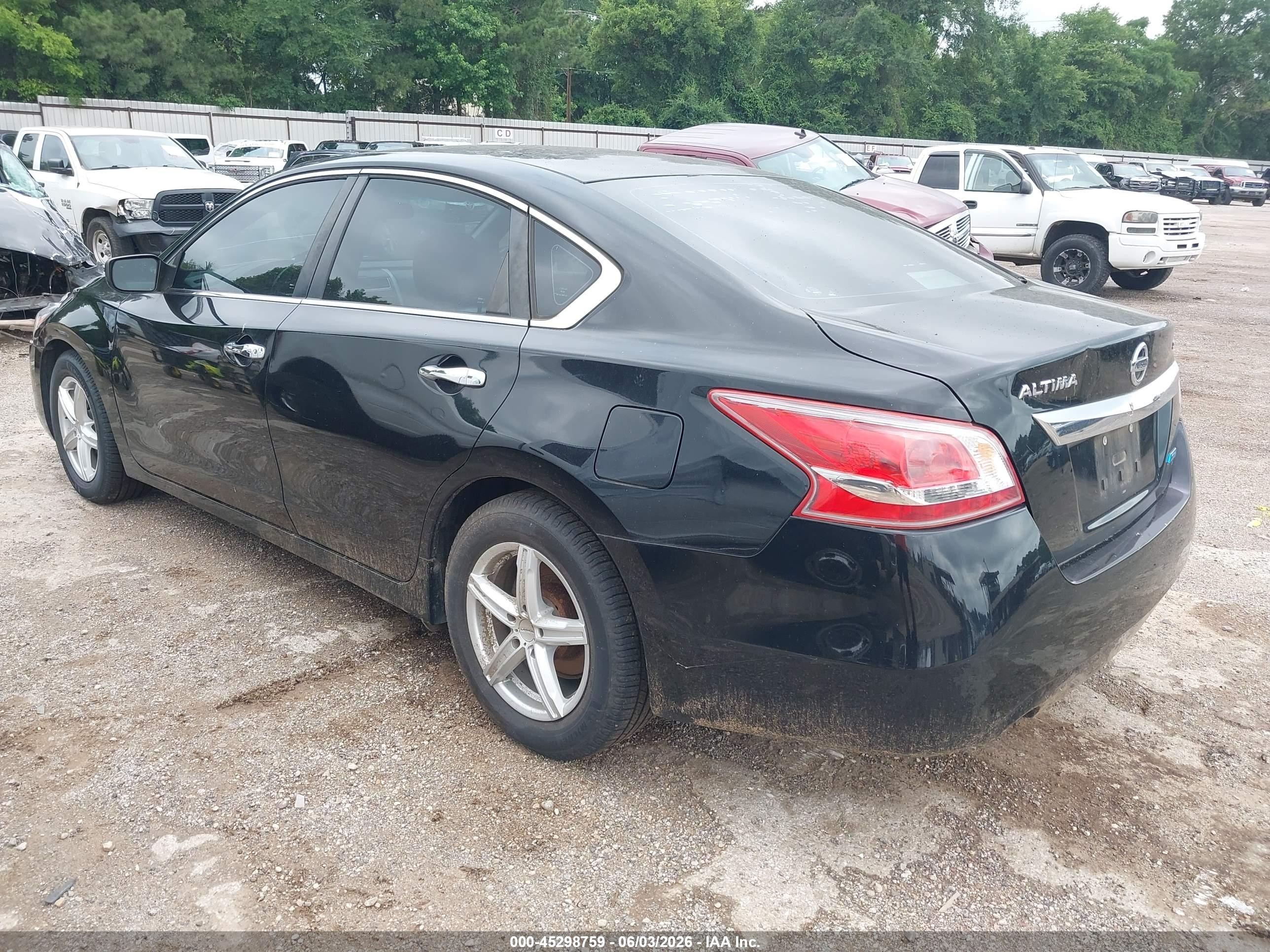 2013 Nissan Altima 2.5 S Черный vin: 1N4AL3AP4DC266138