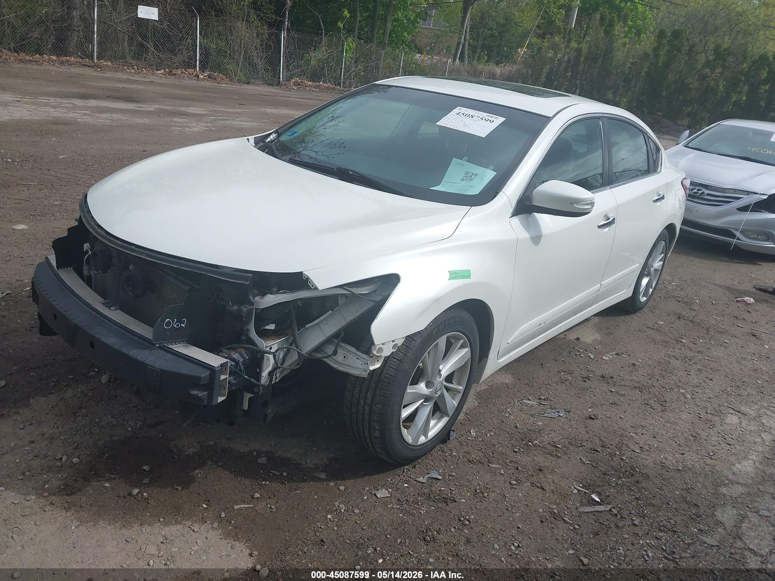 2013 Nissan Altima 2.5 Sv Белый vin: 1N4AL3AP4DC275101