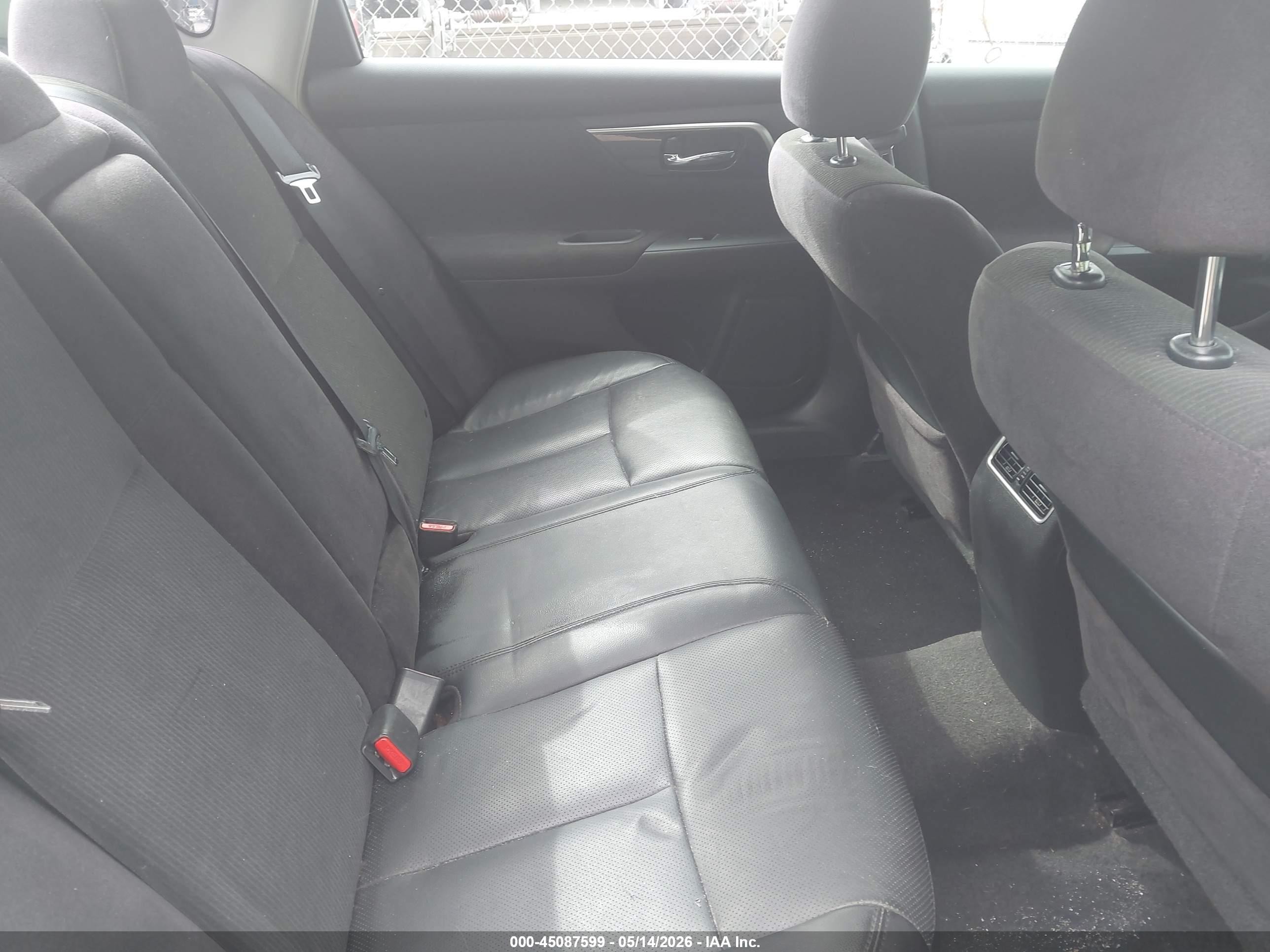 2013 Nissan Altima 2.5 Sv Белый vin: 1N4AL3AP4DC275101