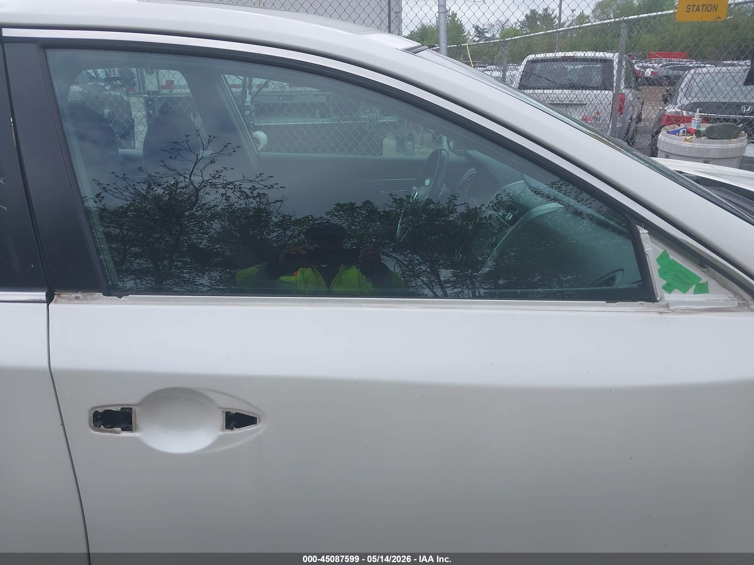 2013 Nissan Altima 2.5 Sv Белый vin: 1N4AL3AP4DC275101