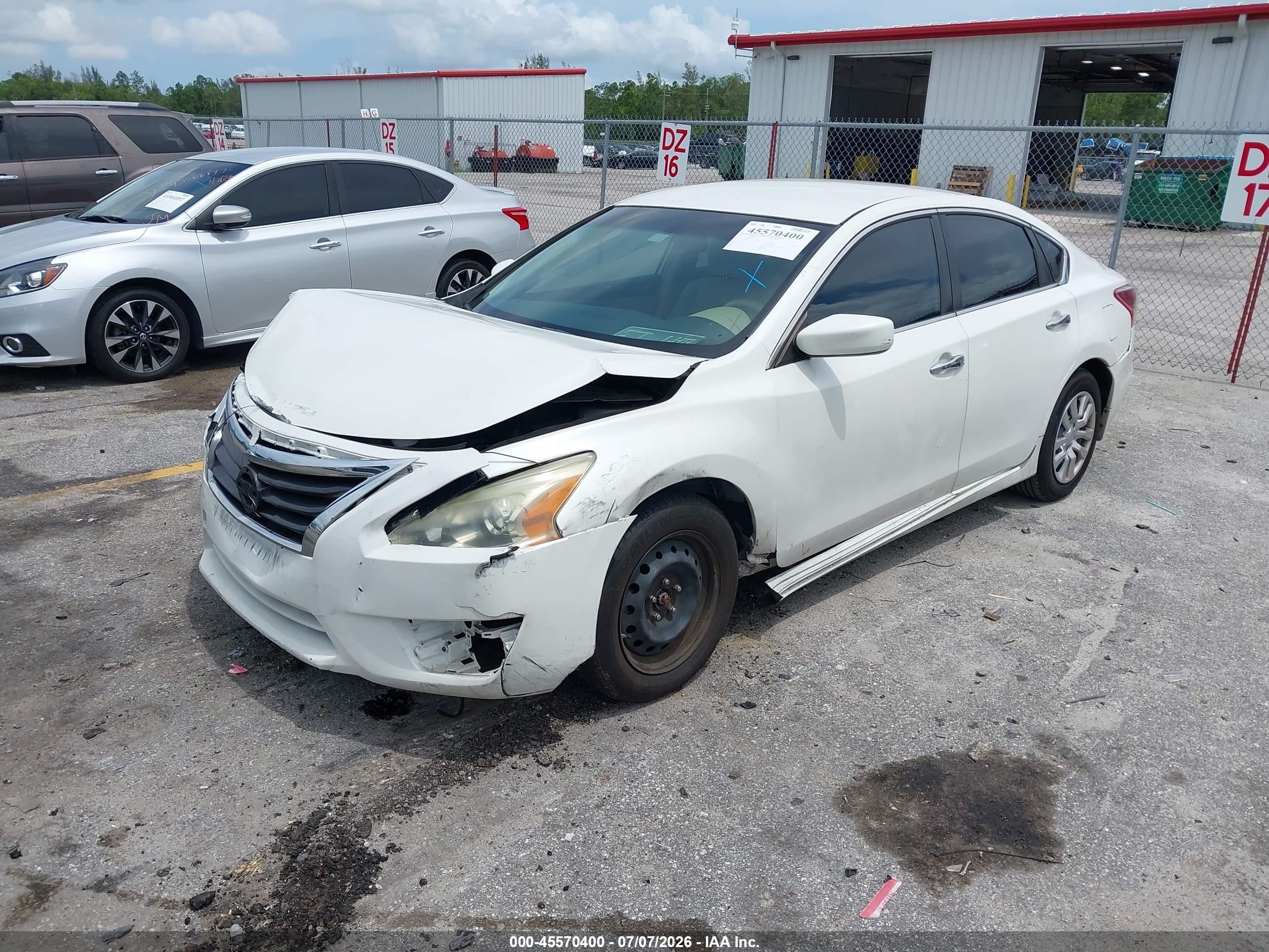 2013 Nissan Altima 2.5 S Белый vin: 1N4AL3AP4DC282680