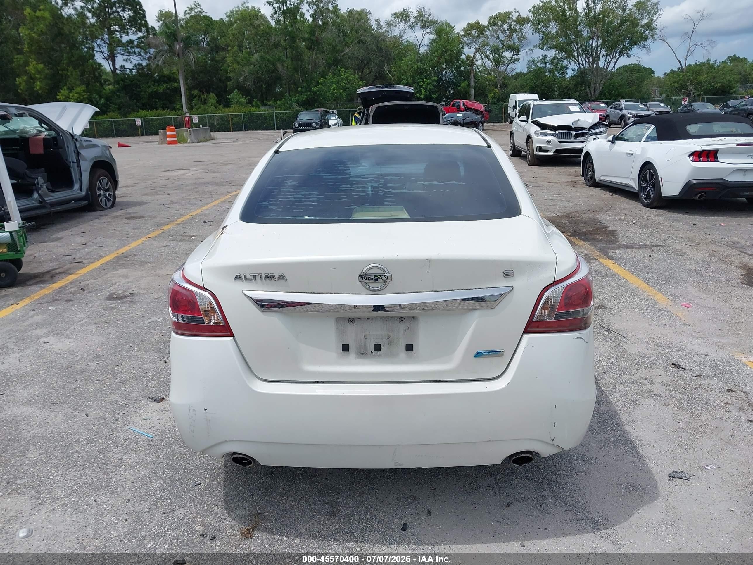 2013 Nissan Altima 2.5 S Белый vin: 1N4AL3AP4DC282680
