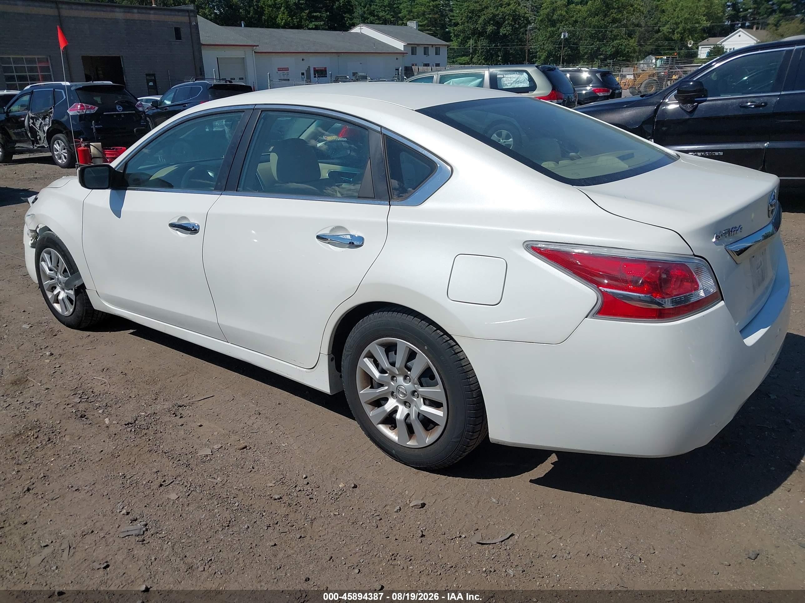 2013 Nissan Altima 2.5 Белый vin: 1N4AL3AP4DC908535