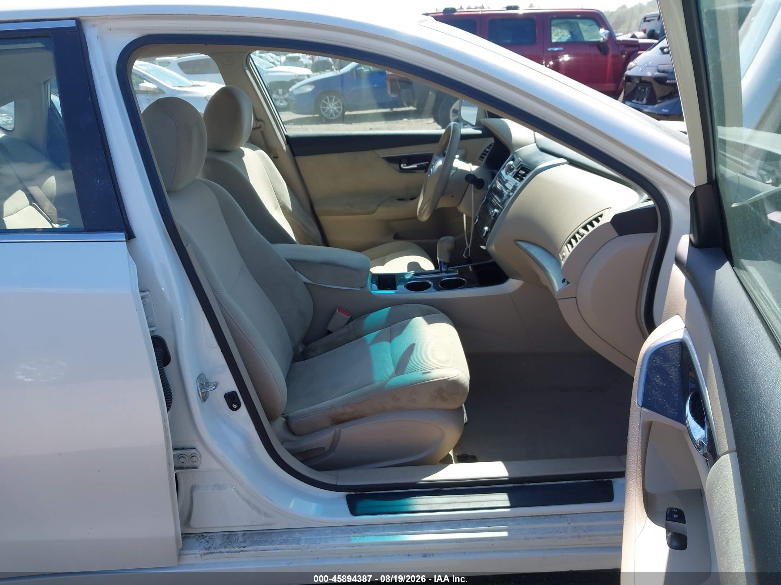 2013 Nissan Altima 2.5 Белый vin: 1N4AL3AP4DC908535