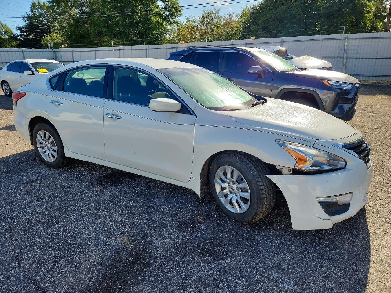 2013 Nissan Altima 2.5 Белый vin: 1N4AL3AP4DN417094