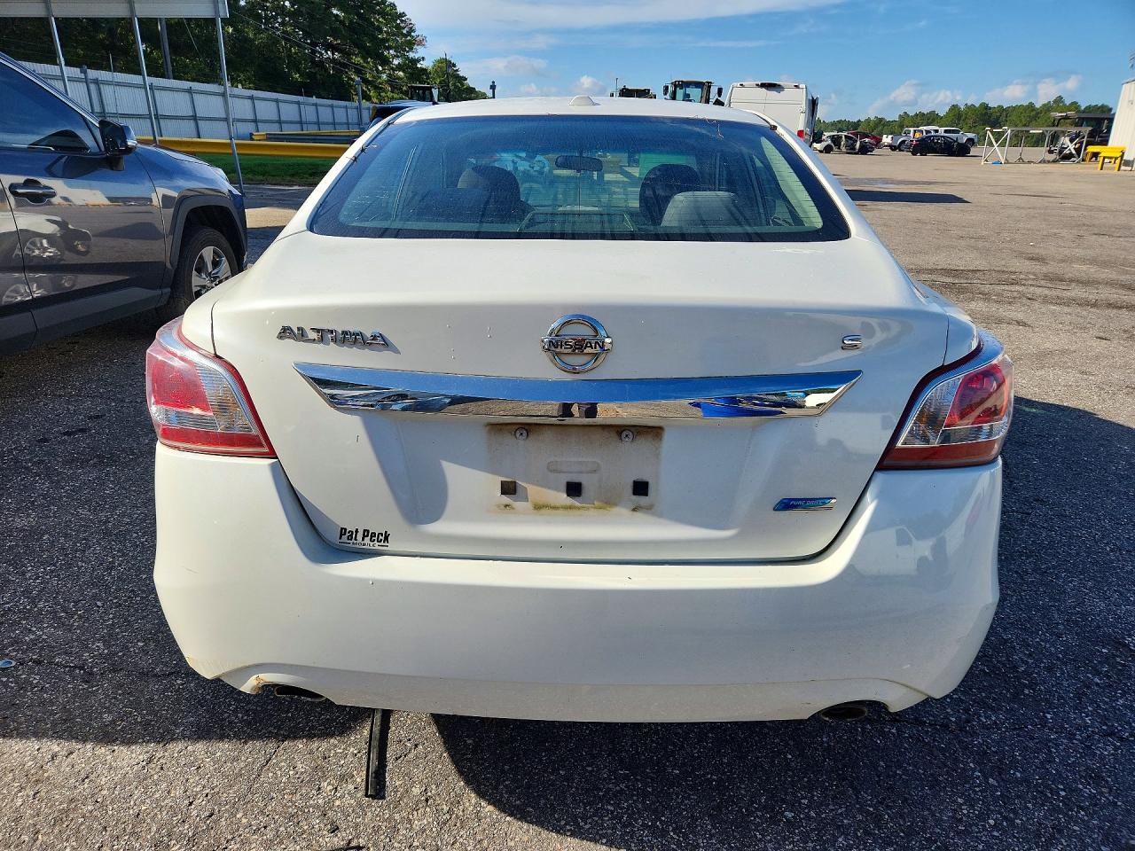 2013 Nissan Altima 2.5 Белый vin: 1N4AL3AP4DN417094