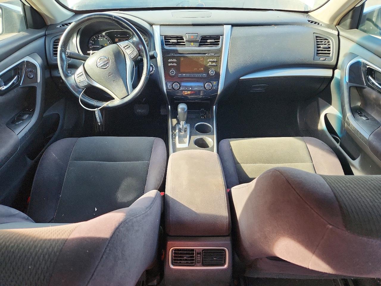 2013 Nissan Altima 2.5 Белый vin: 1N4AL3AP4DN417094