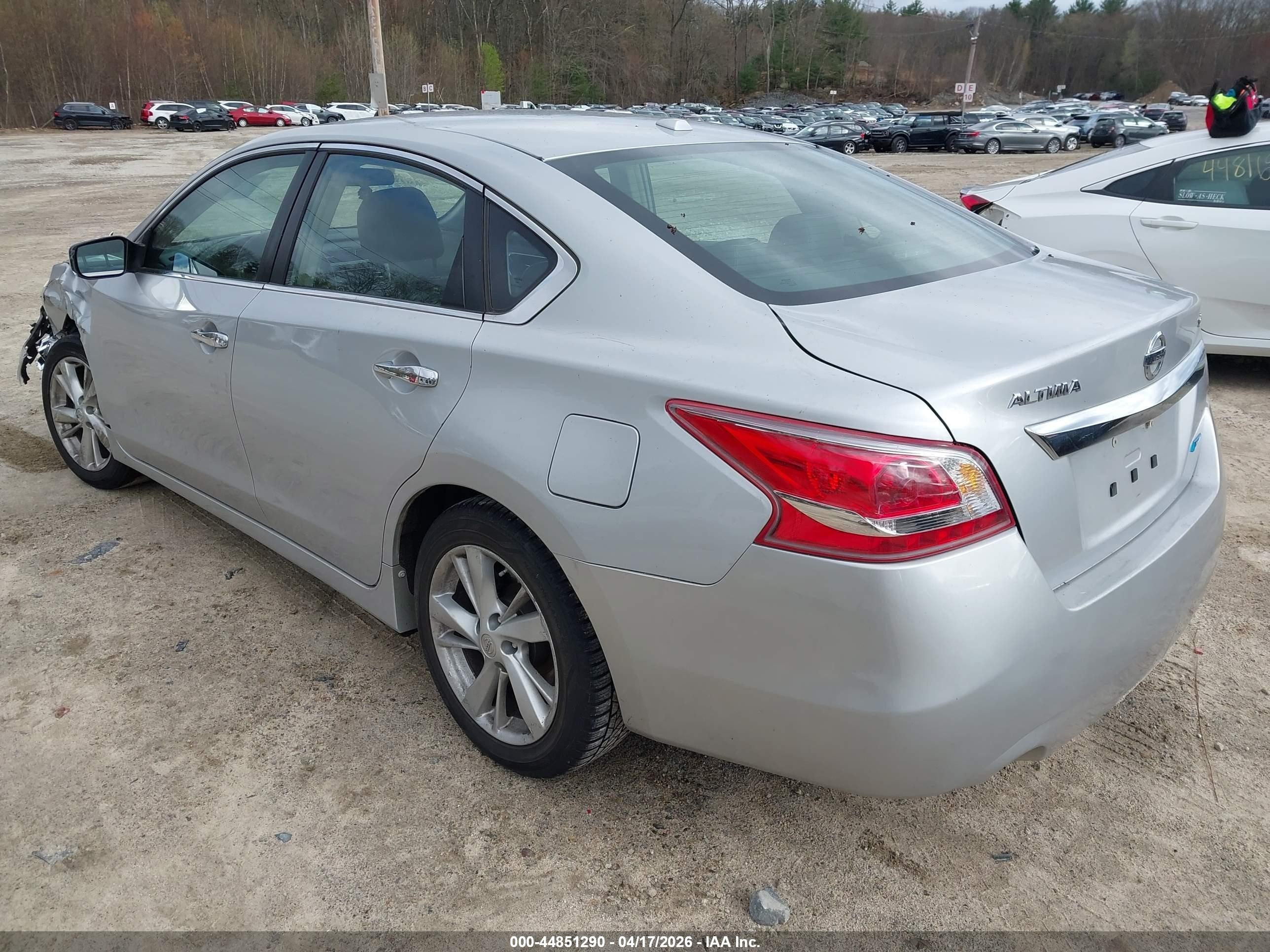 2013 Nissan Altima 2.5 Sv Серебряный vin: 1N4AL3AP4DN423588