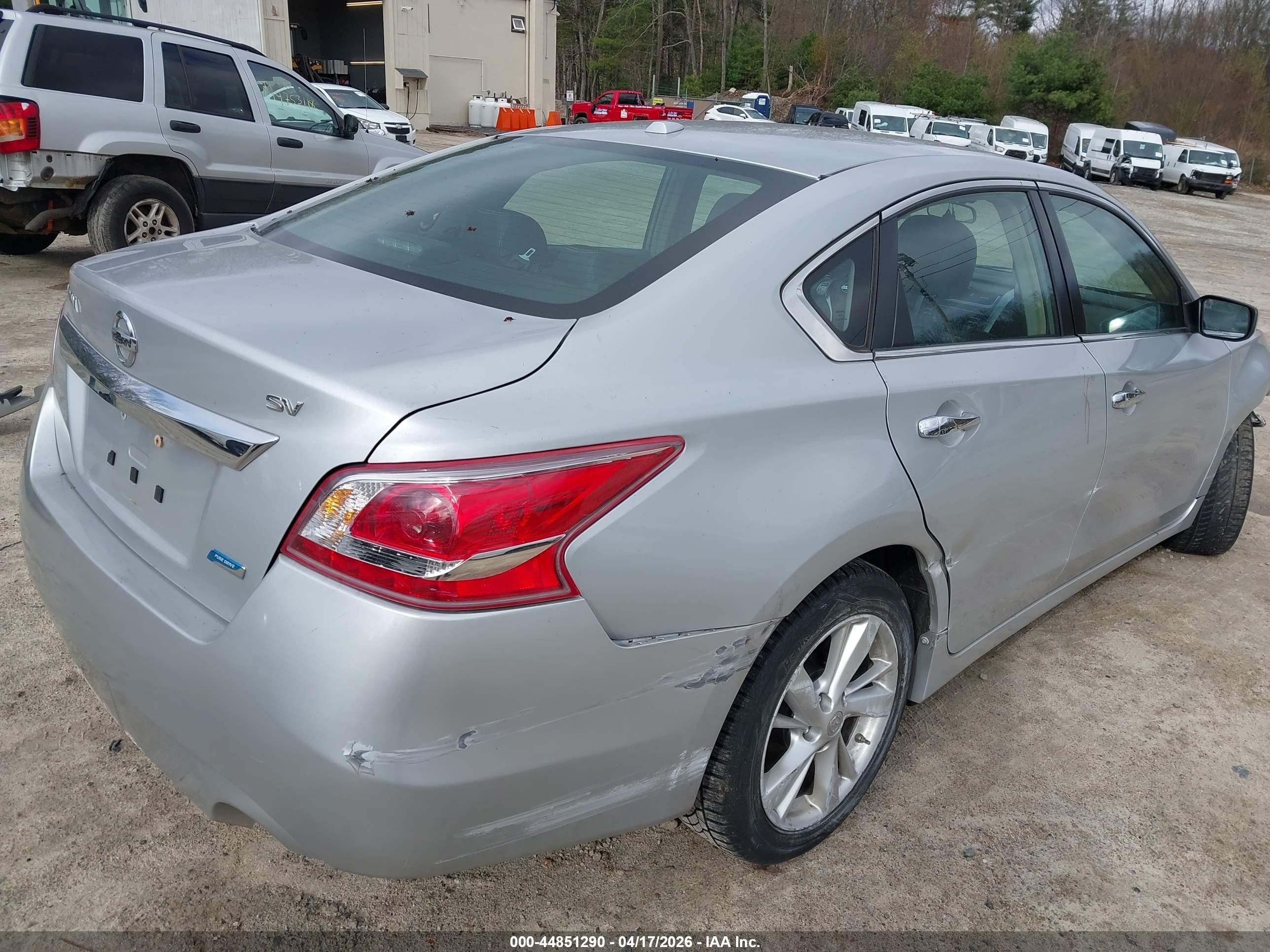2013 Nissan Altima 2.5 Sv Серебряный vin: 1N4AL3AP4DN423588