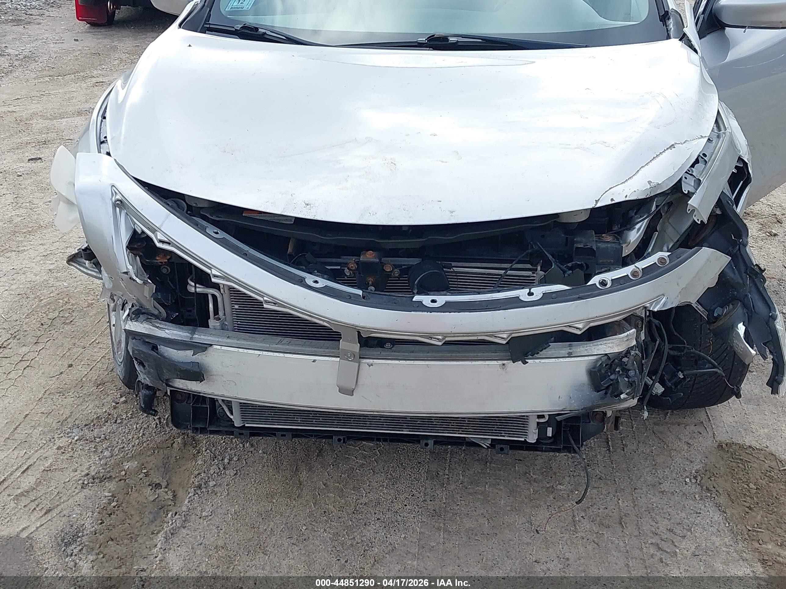 2013 Nissan Altima 2.5 Sv Серебряный vin: 1N4AL3AP4DN423588