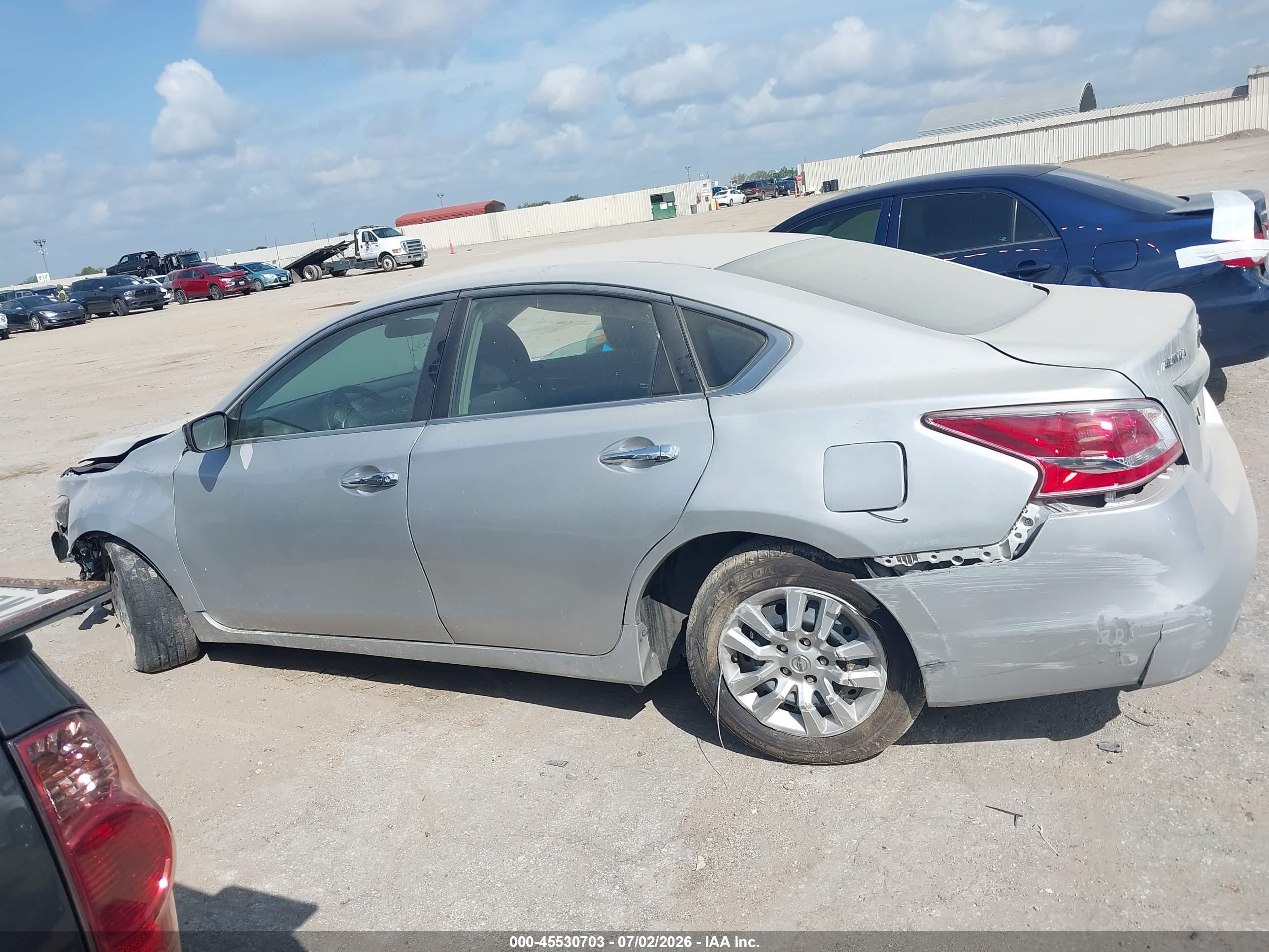 2013 Nissan Altima 2.5 S Серебряный vin: 1N4AL3AP4DN428886