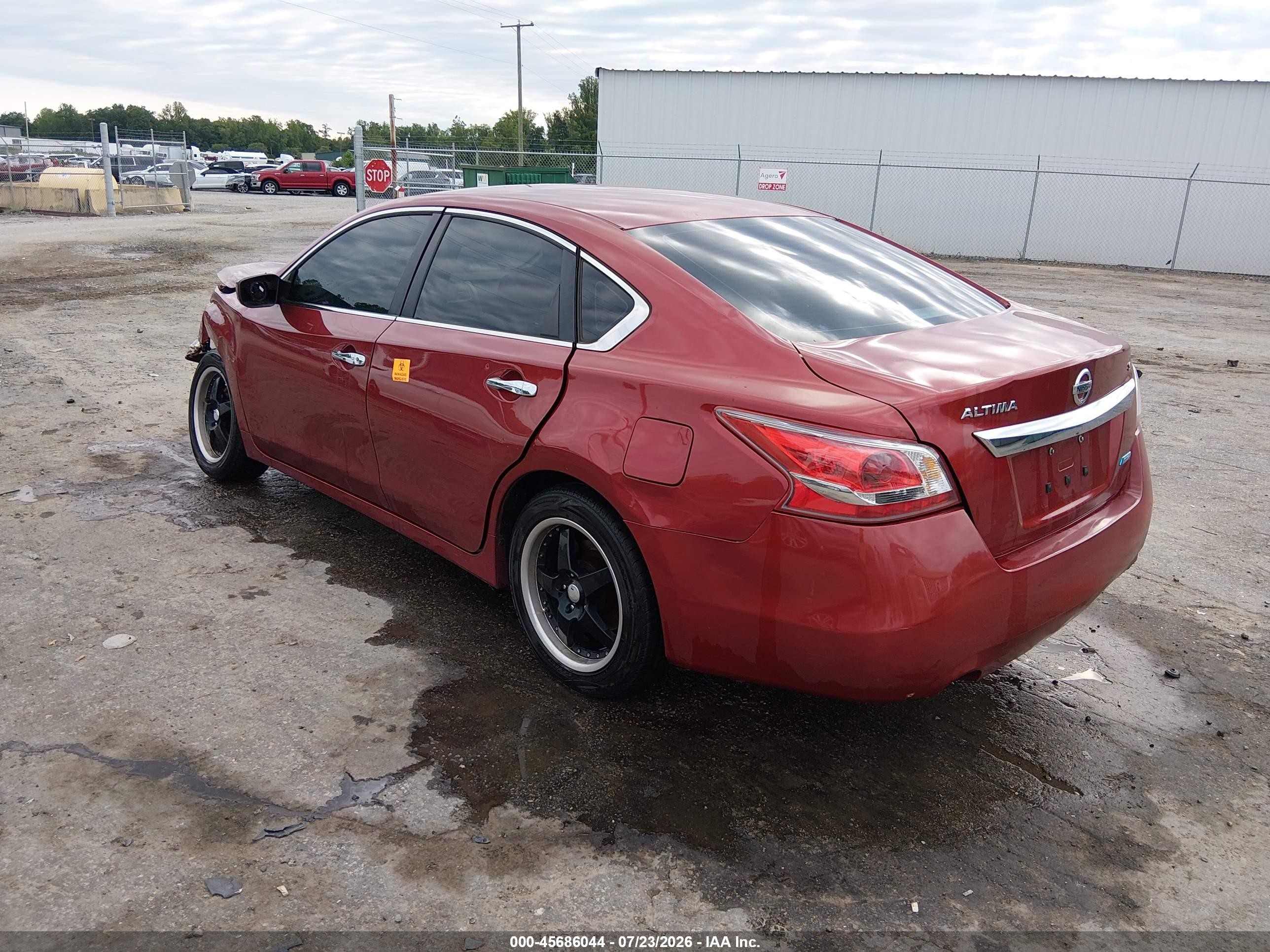 2013 Nissan Altima 2.5 S Red vin: 1N4AL3AP4DN453318