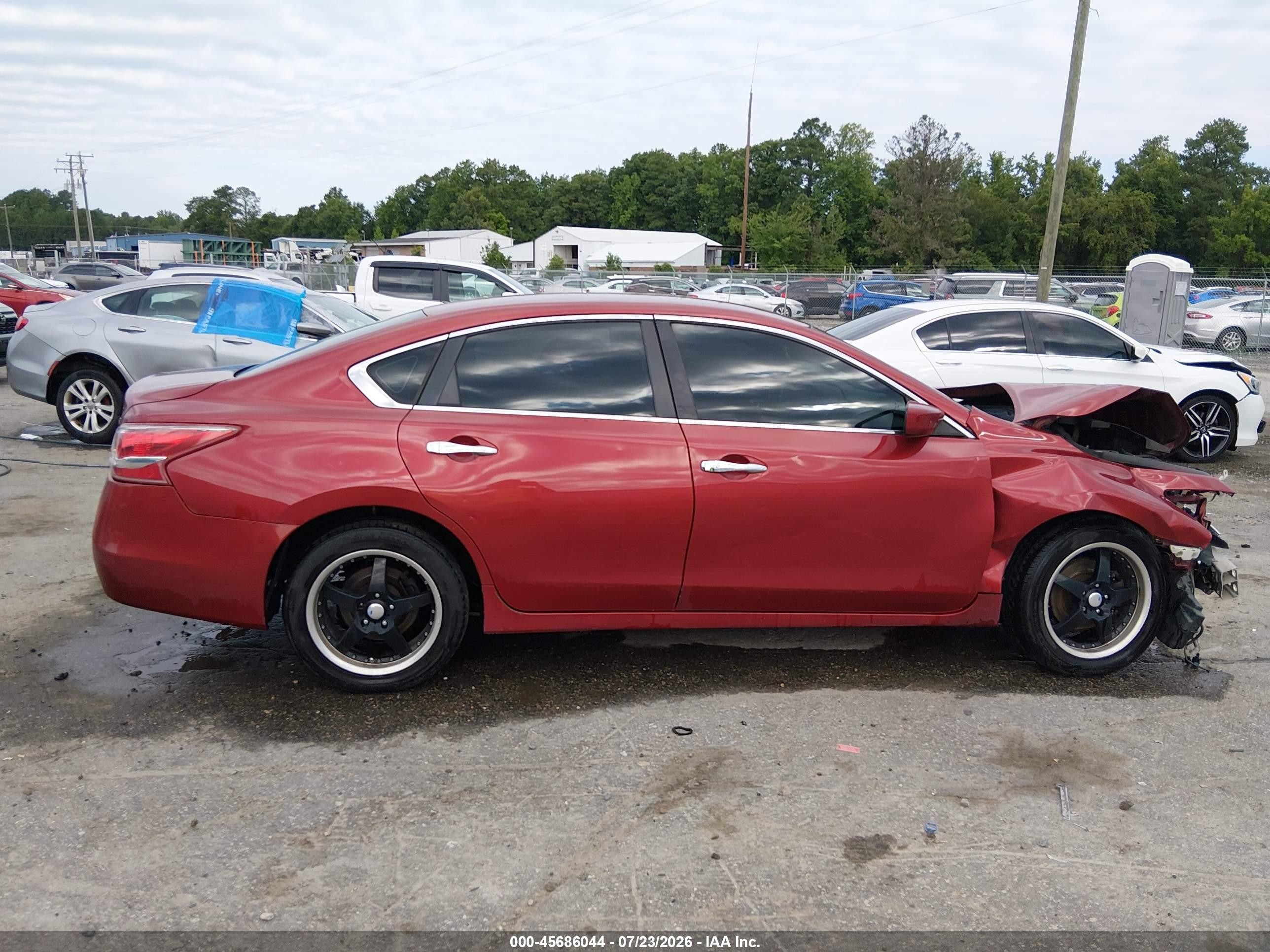 2013 Nissan Altima 2.5 S Red vin: 1N4AL3AP4DN453318