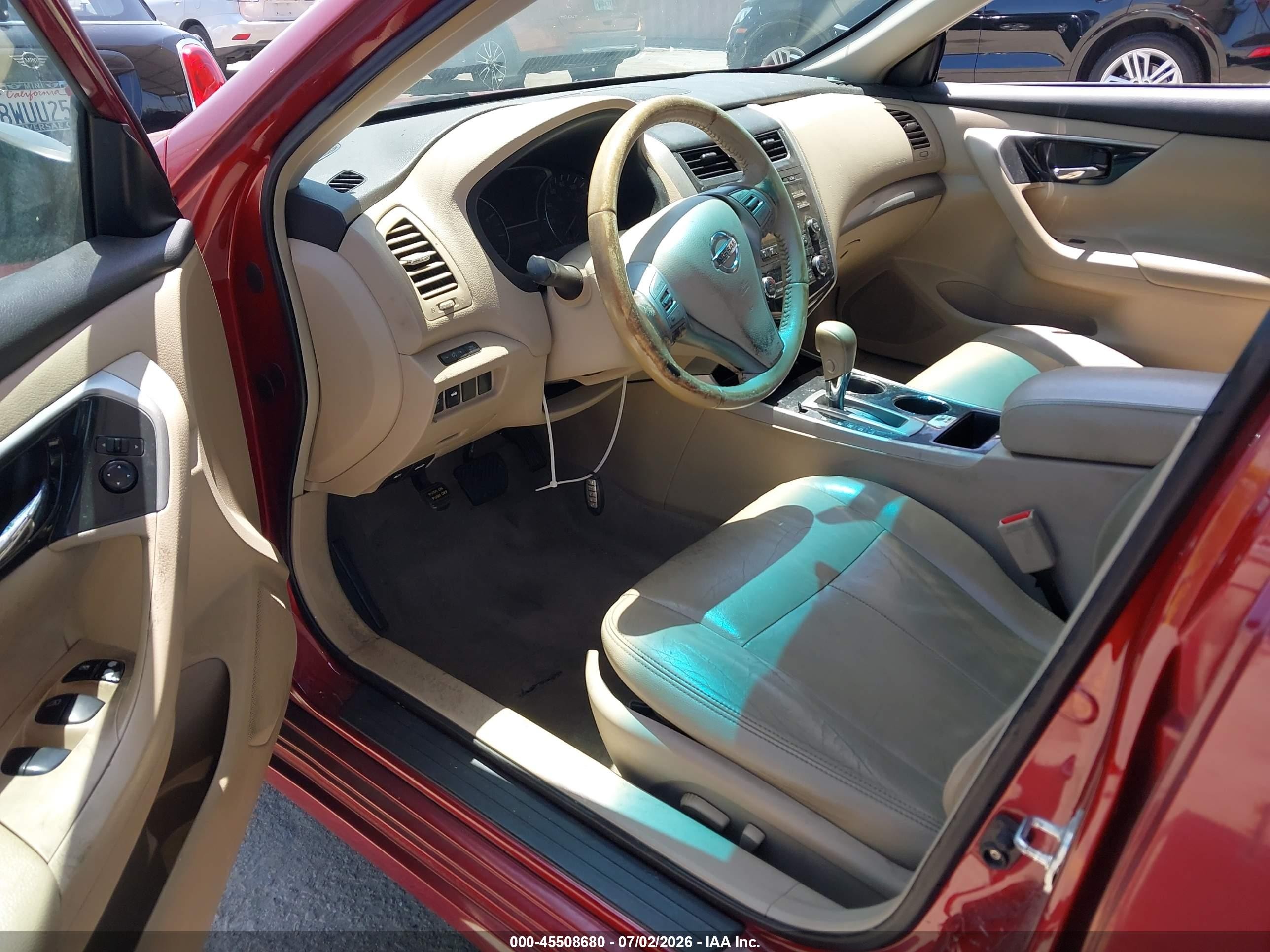 2013 Nissan Altima 2.5 Sv Red vin: 1N4AL3AP4DN485251