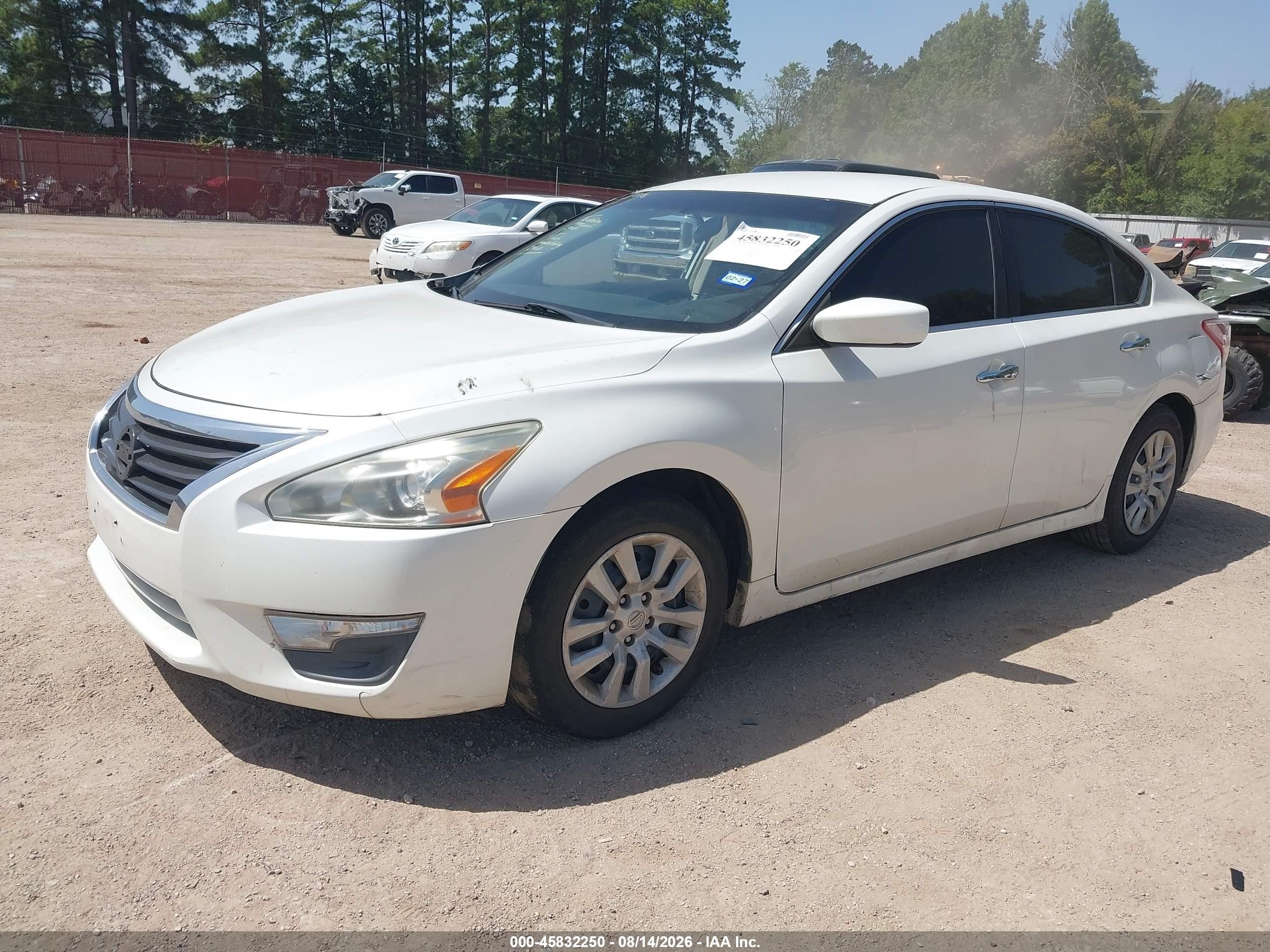 2013 Nissan Altima 2.5 S Белый vin: 1N4AL3AP4DN515459