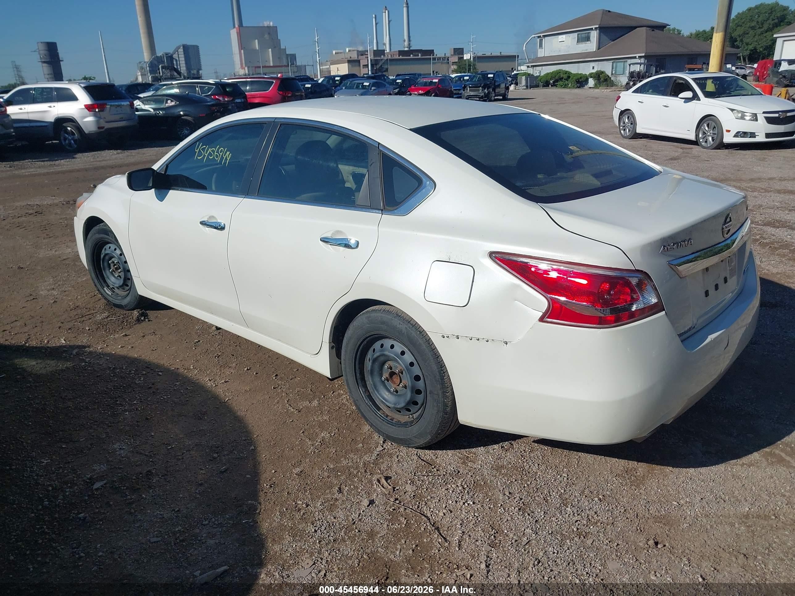 2013 Nissan Altima 2.5 S White vin: 1N4AL3AP4DN519172