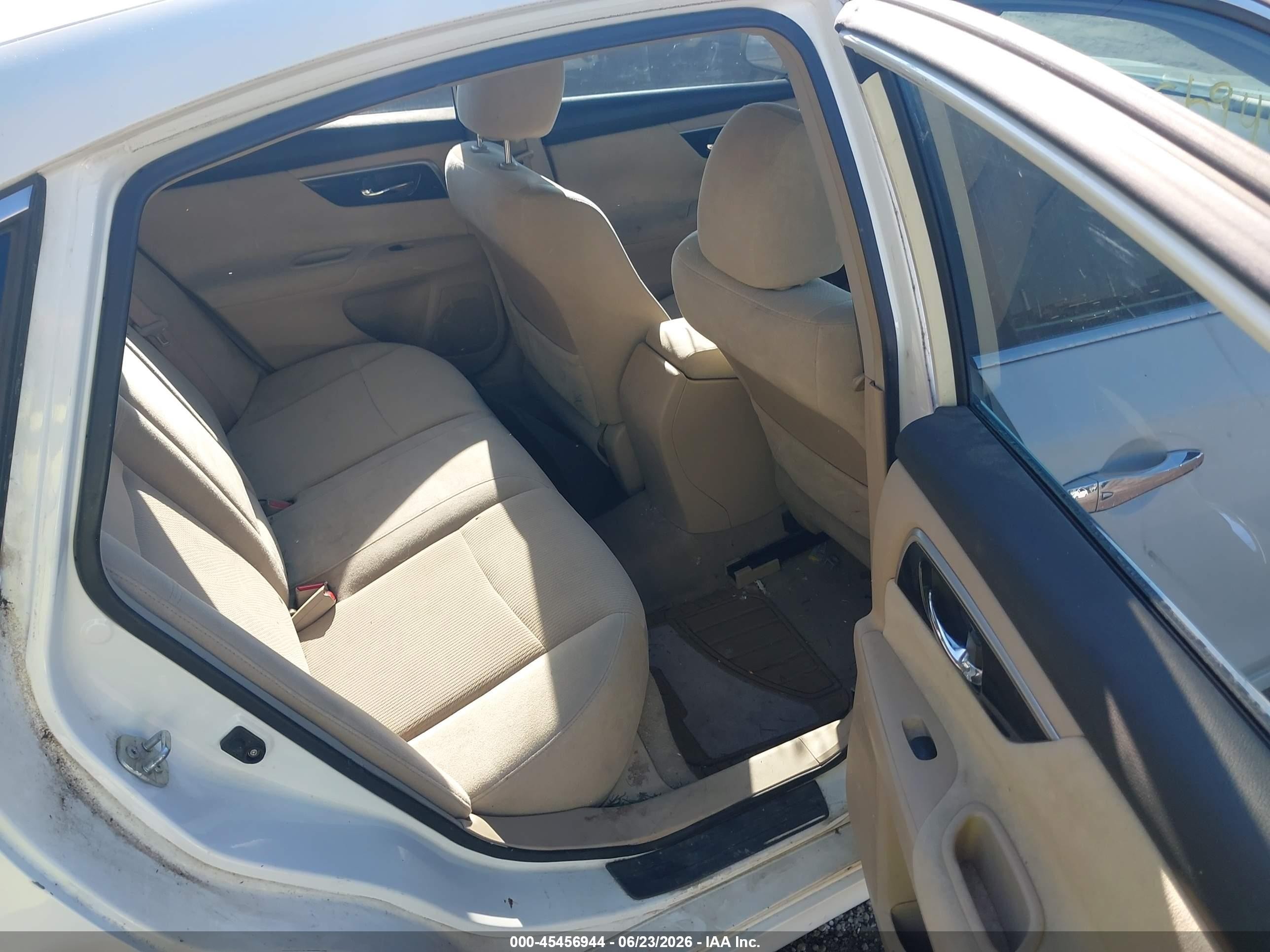 2013 Nissan Altima 2.5 S White vin: 1N4AL3AP4DN519172