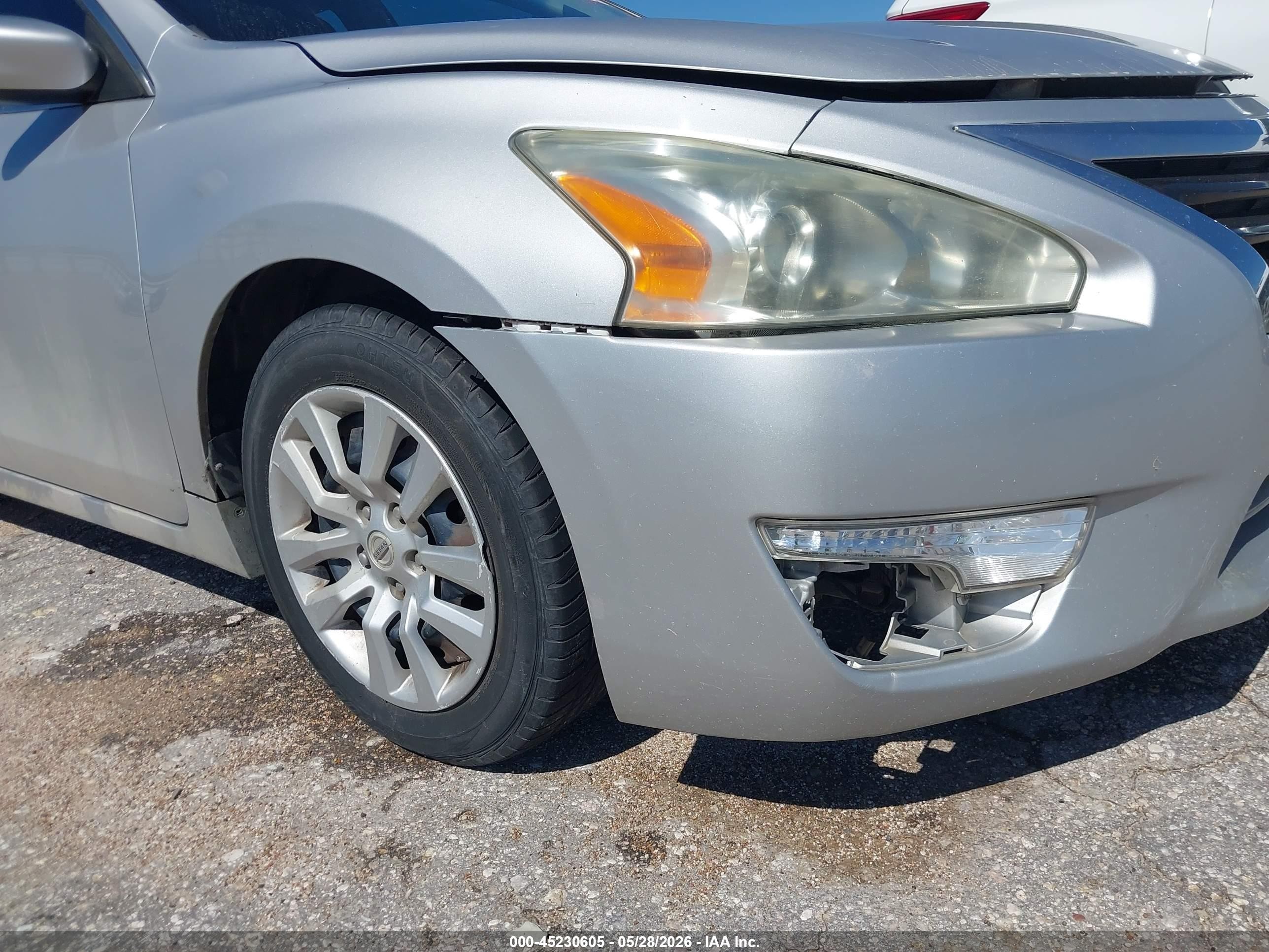 2013 Nissan Altima 2.5 S Silver vin: 1N4AL3AP4DN524341