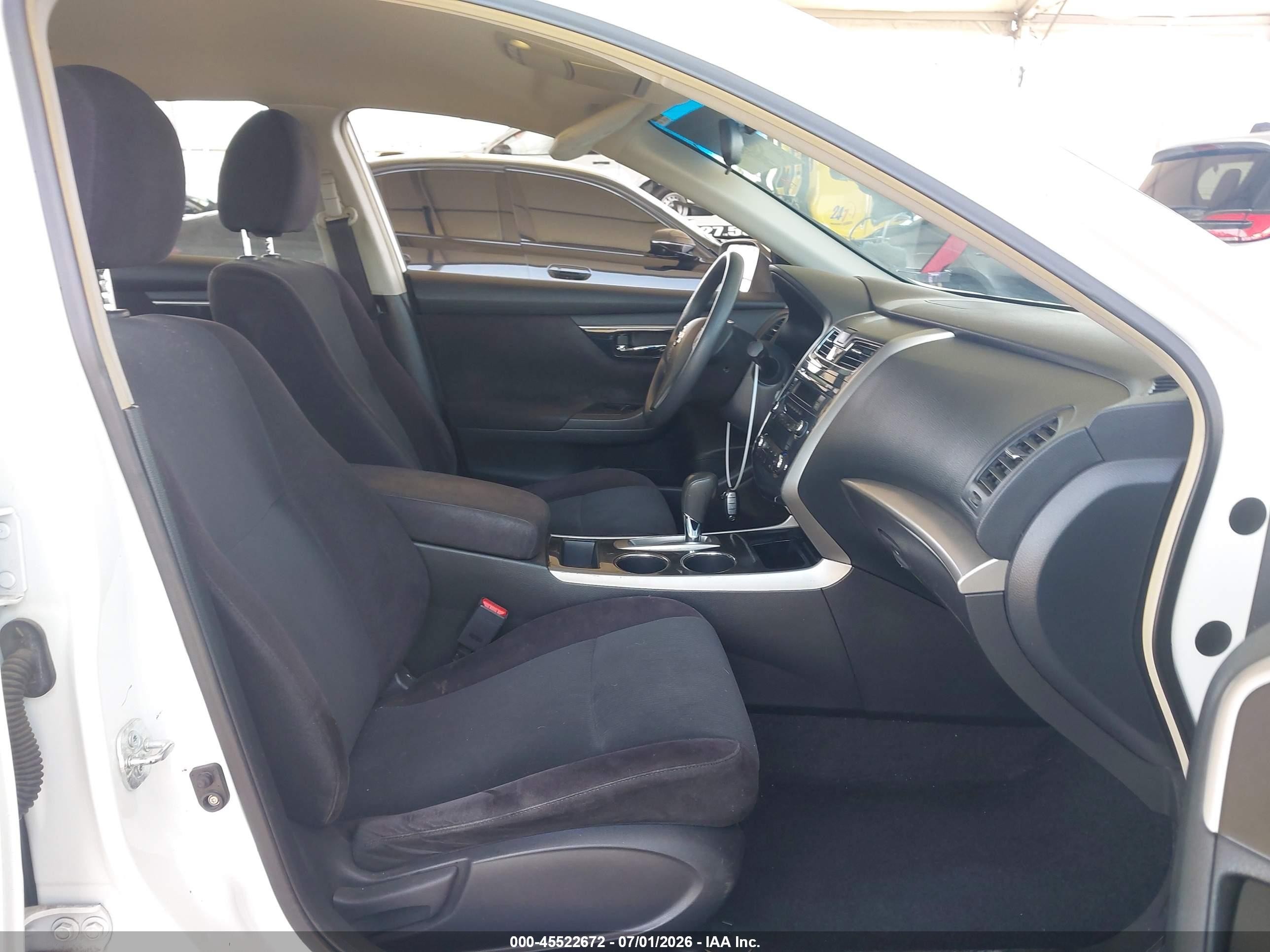 2013 Nissan Altima 2.5 S White vin: 1N4AL3AP4DN532021