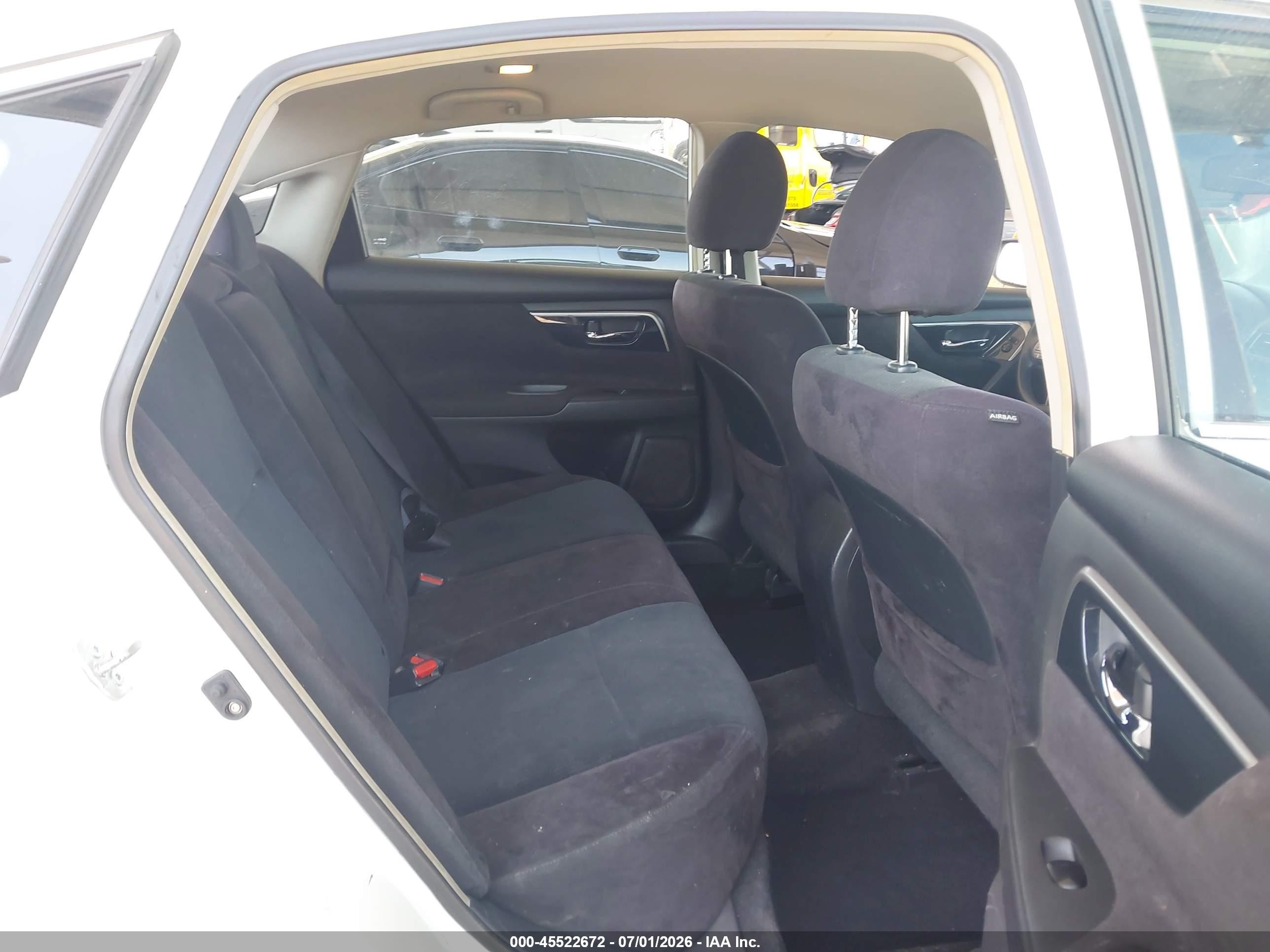 2013 Nissan Altima 2.5 S White vin: 1N4AL3AP4DN532021