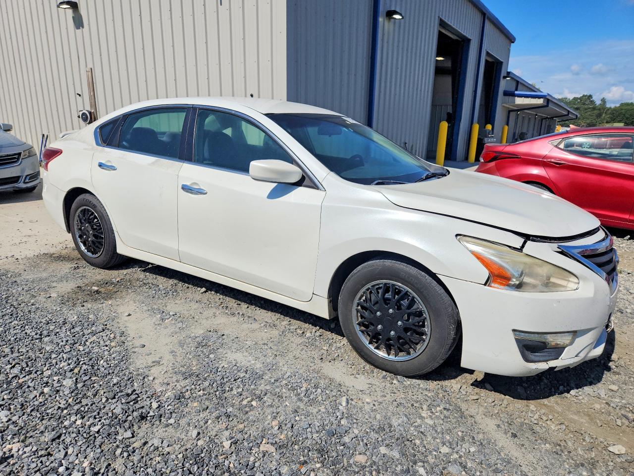 2013 Nissan Altima 2.5 White vin: 1N4AL3AP4DN549837