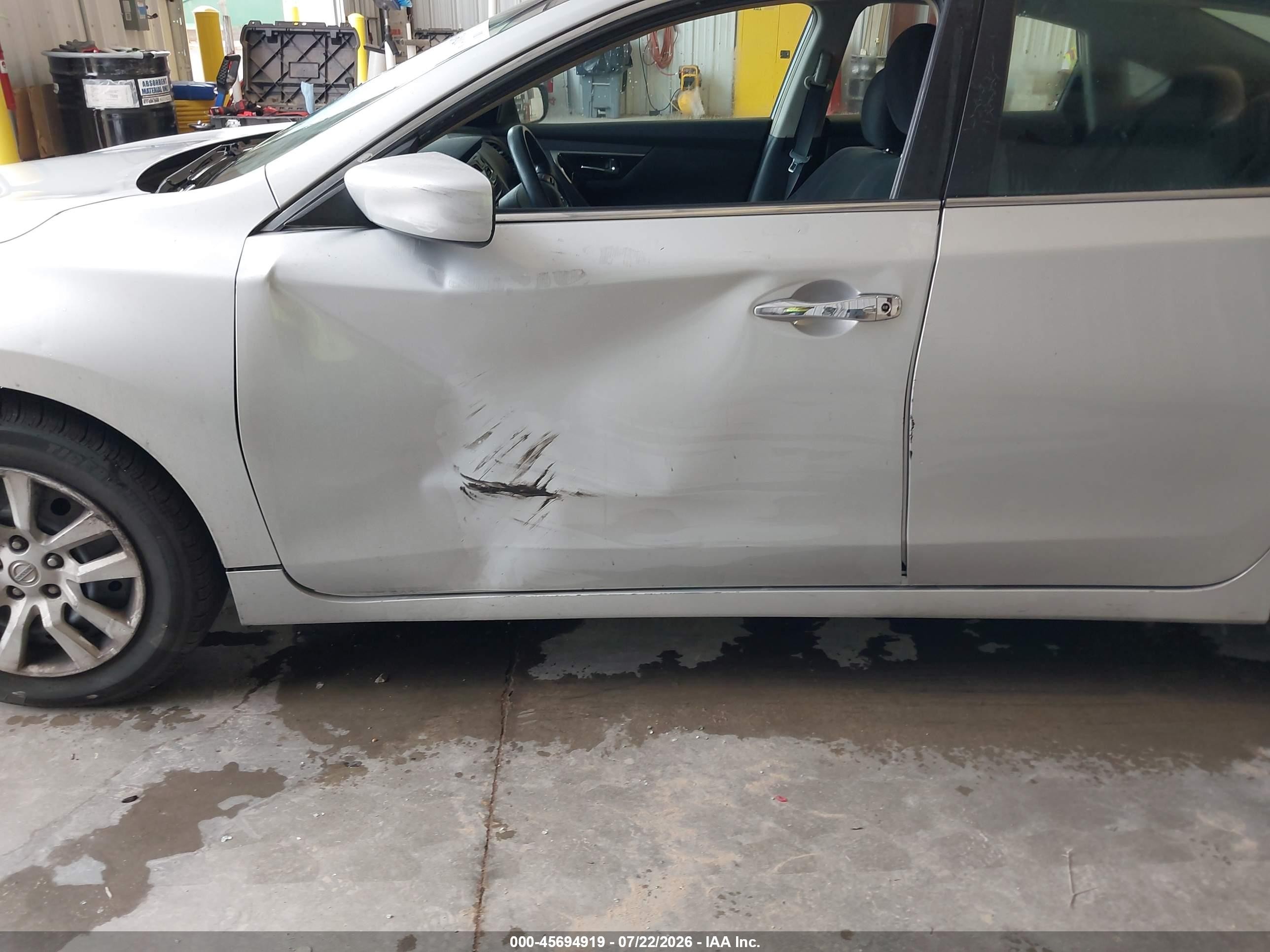 2013 Nissan Altima 2.5 S Silver vin: 1N4AL3AP4DN555976