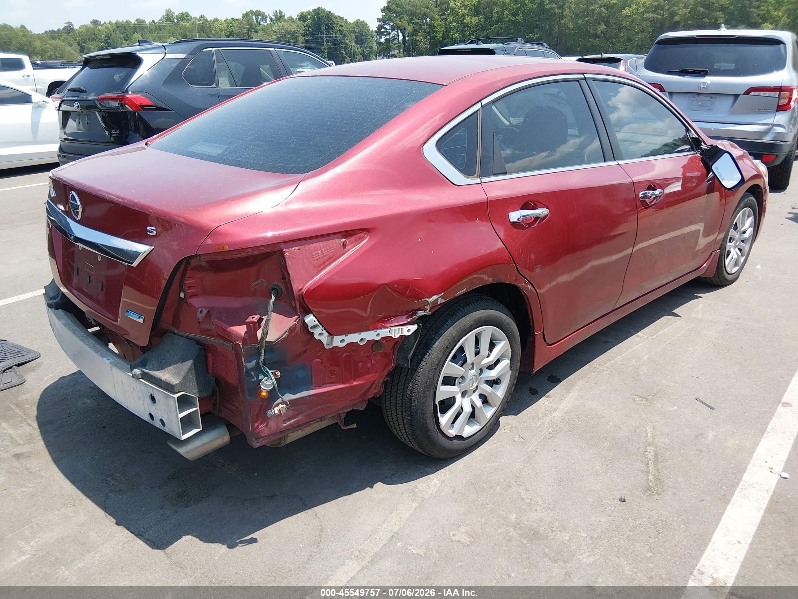 2013 Nissan Altima 2.5 S Red vin: 1N4AL3AP4DN563155