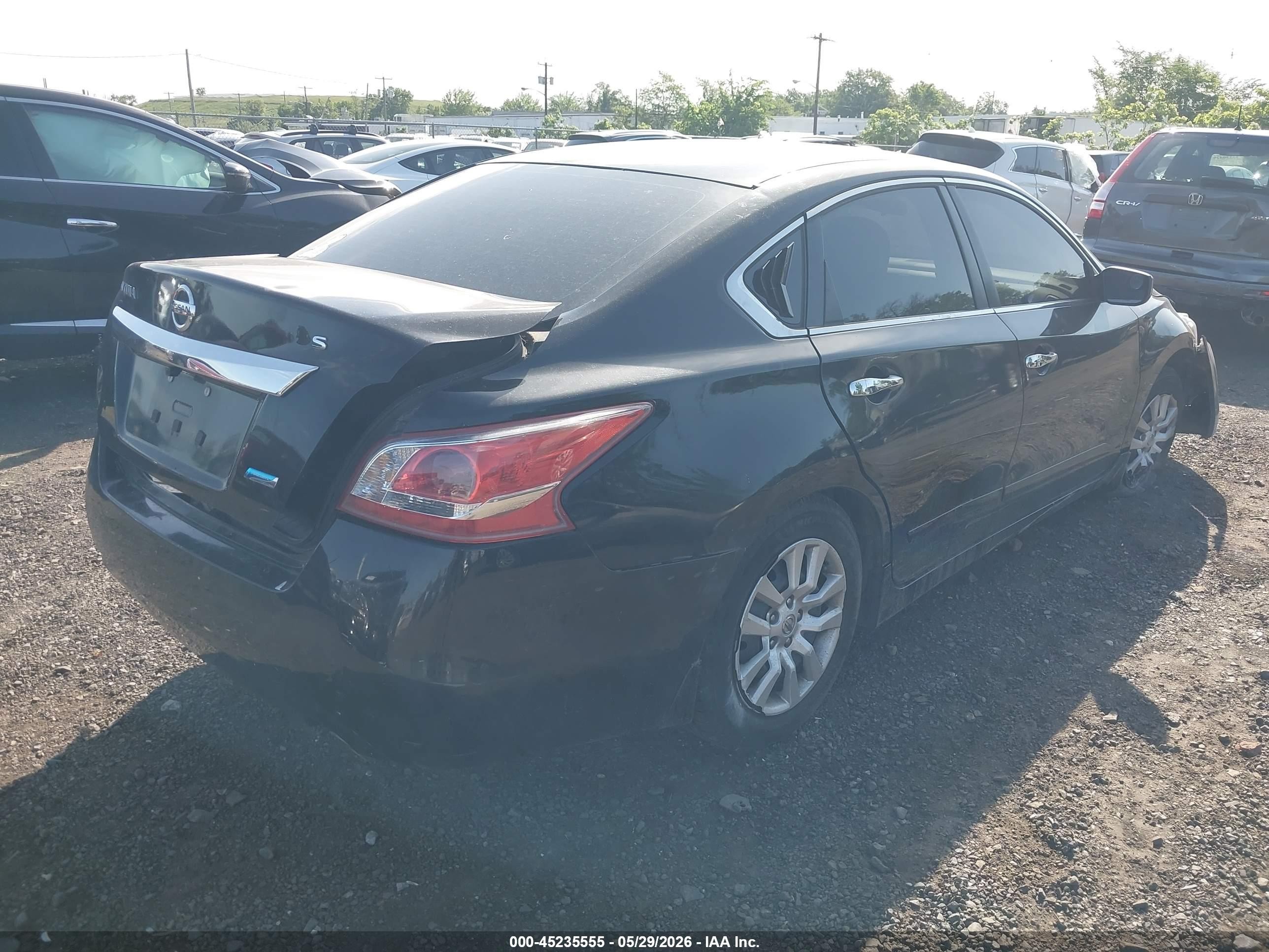 2013 Nissan Altima 2.5 S Black vin: 1N4AL3AP4DN564970