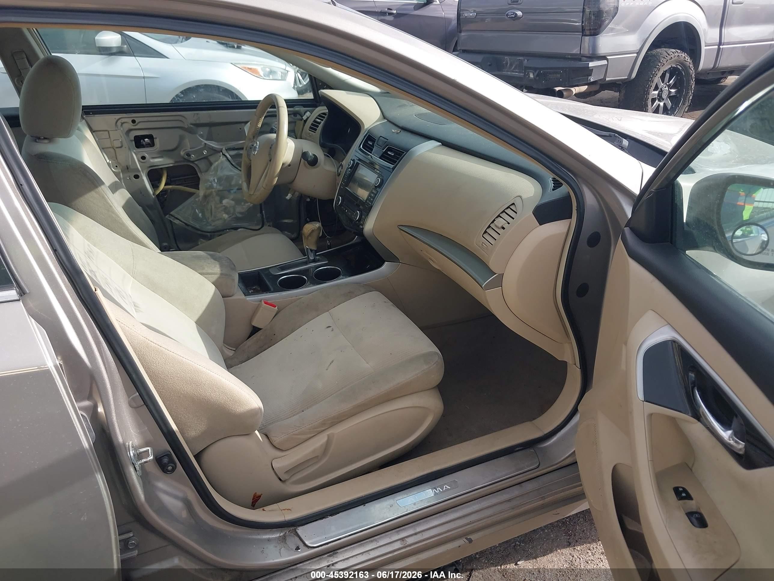 2013 Nissan Altima 2.5 Sv Gold vin: 1N4AL3AP4DN570784