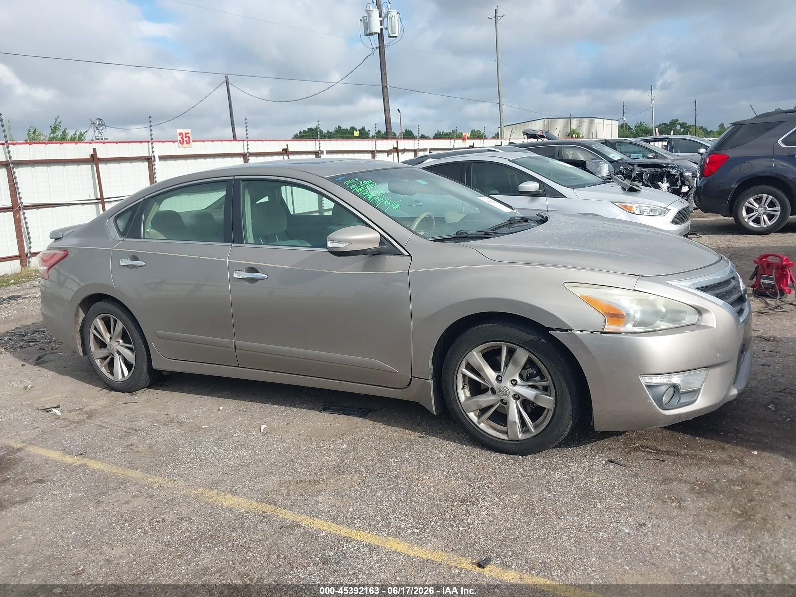 2013 Nissan Altima 2.5 Sv Gold vin: 1N4AL3AP4DN570784