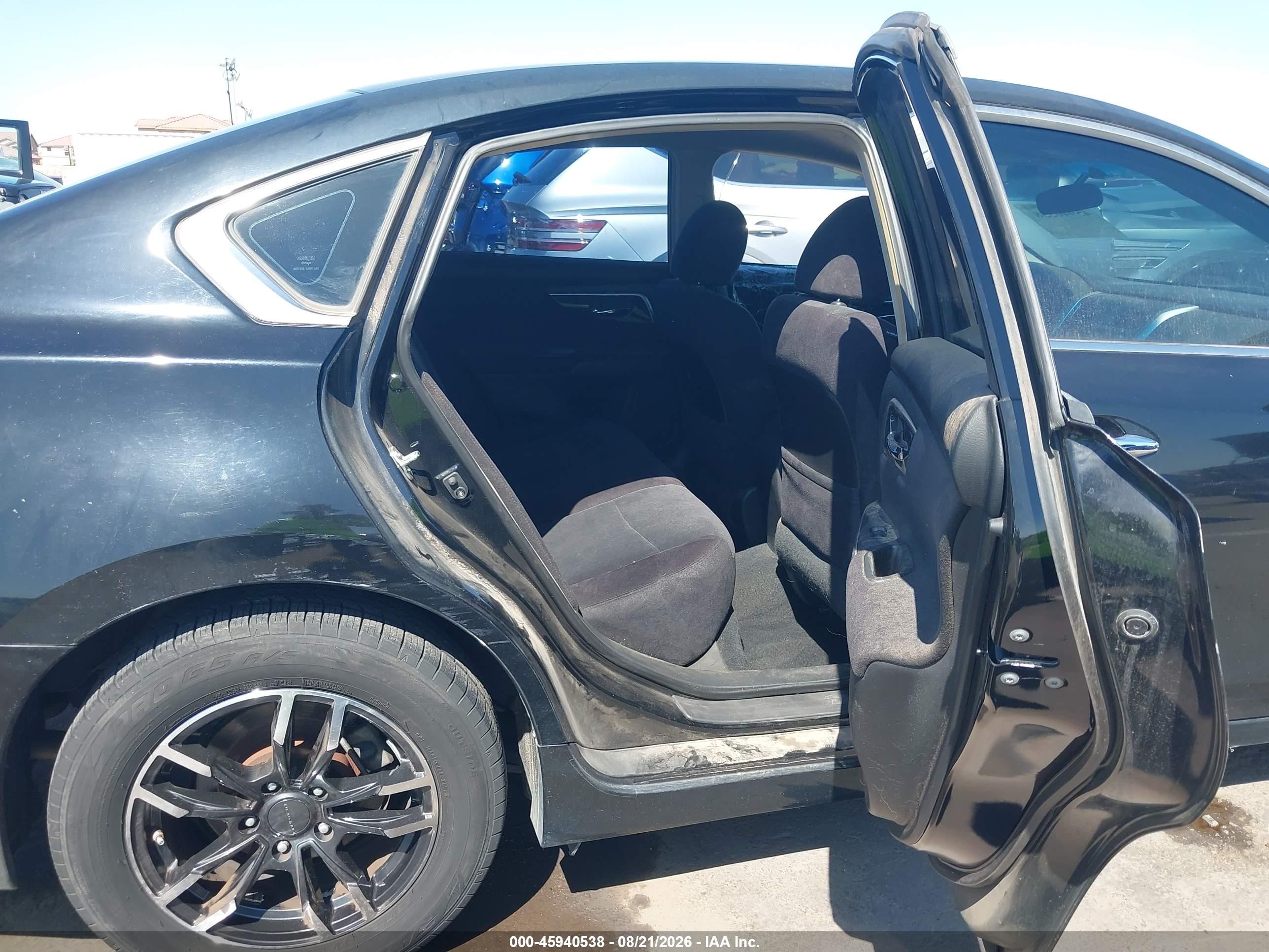 2013 Nissan Altima 2.5 S Черный vin: 1N4AL3AP4DN571806