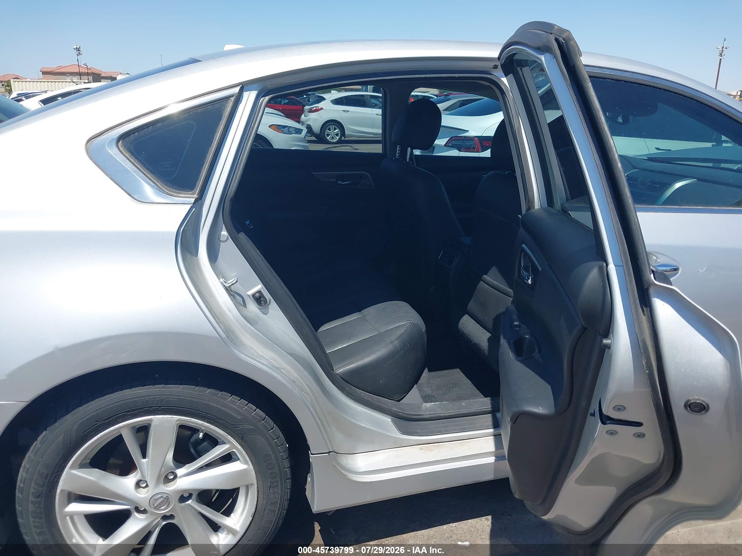 2014 Nissan Altima 2.5 Sl Серебряный vin: 1N4AL3AP4EC101000